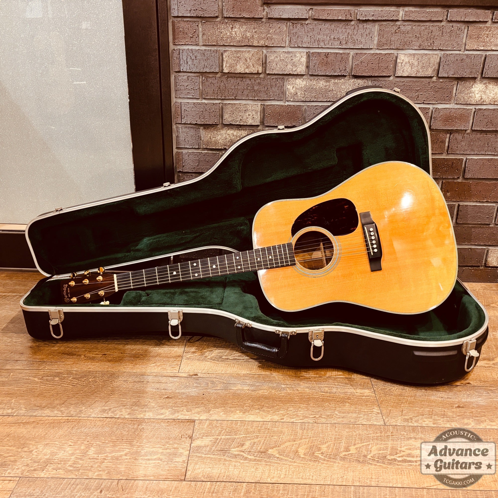 Martin 2001年製 CTM D-28 KOA