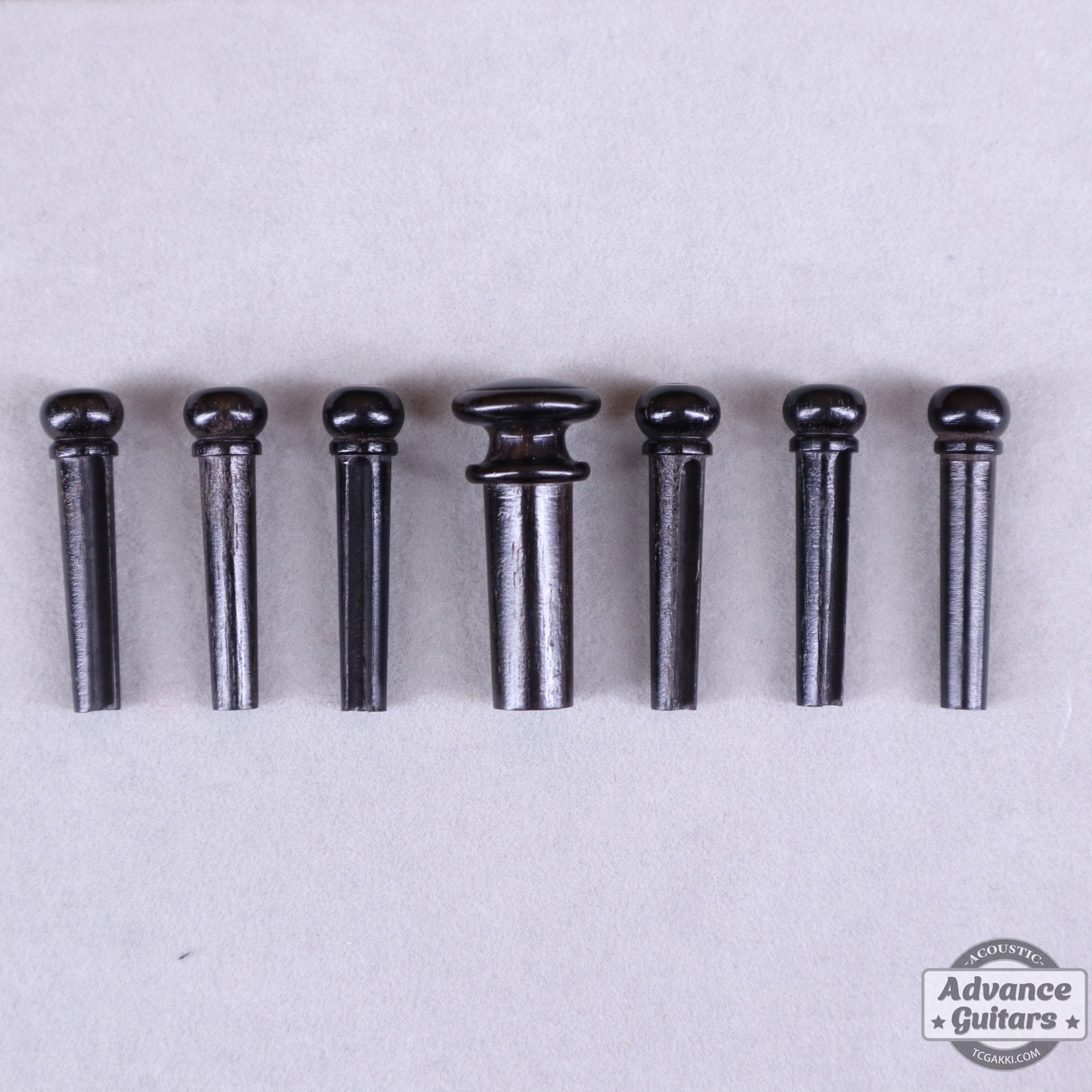 Preciso Wood Bridge Pin & End Pin Set（Ebony & Mother of Pearl & Parisian Eye）