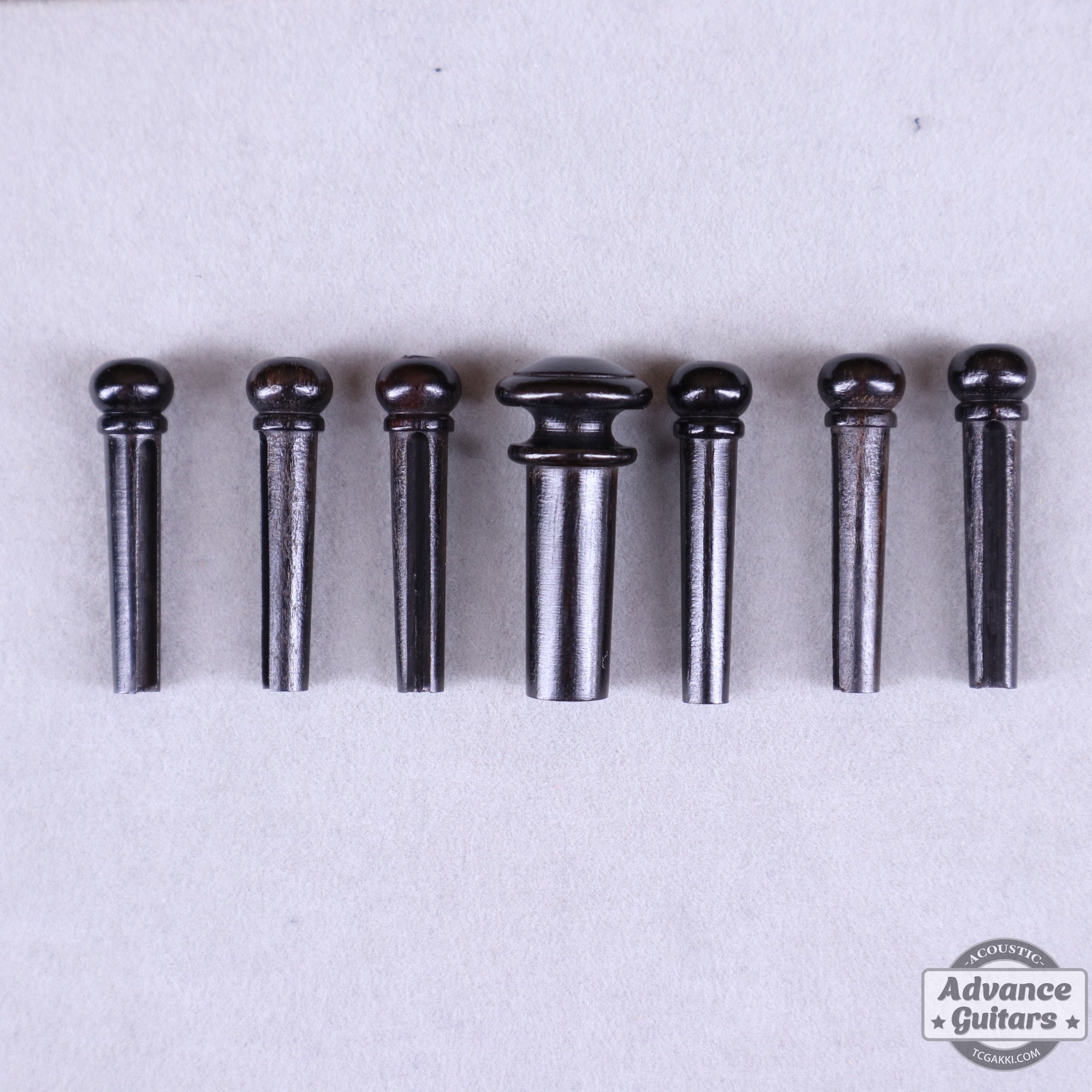 Preciso  Wood Bridge Pin & End Pin Set（Ebony & Mother of Pearl Dot)