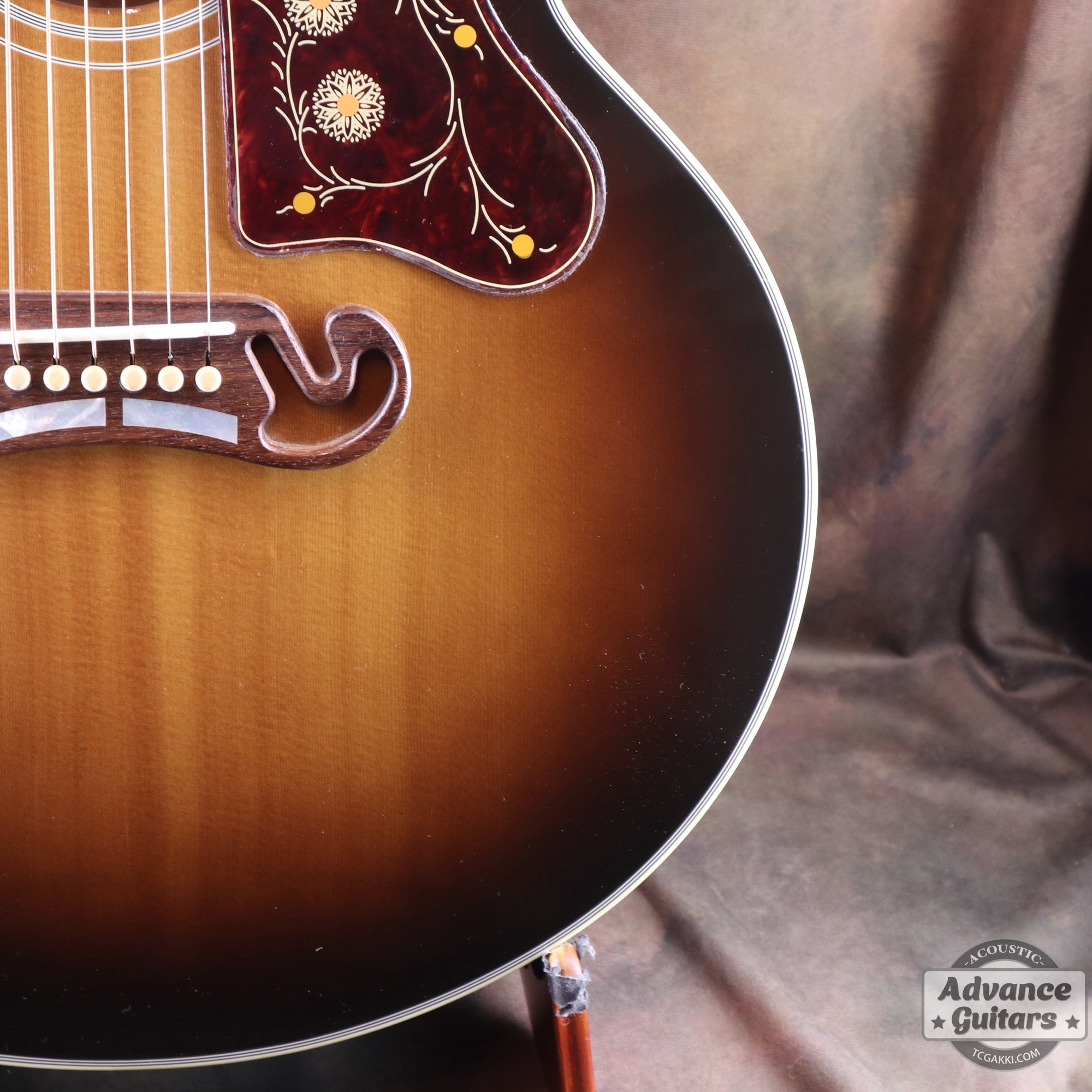Gibson 2015年製 SJ-200 Standard