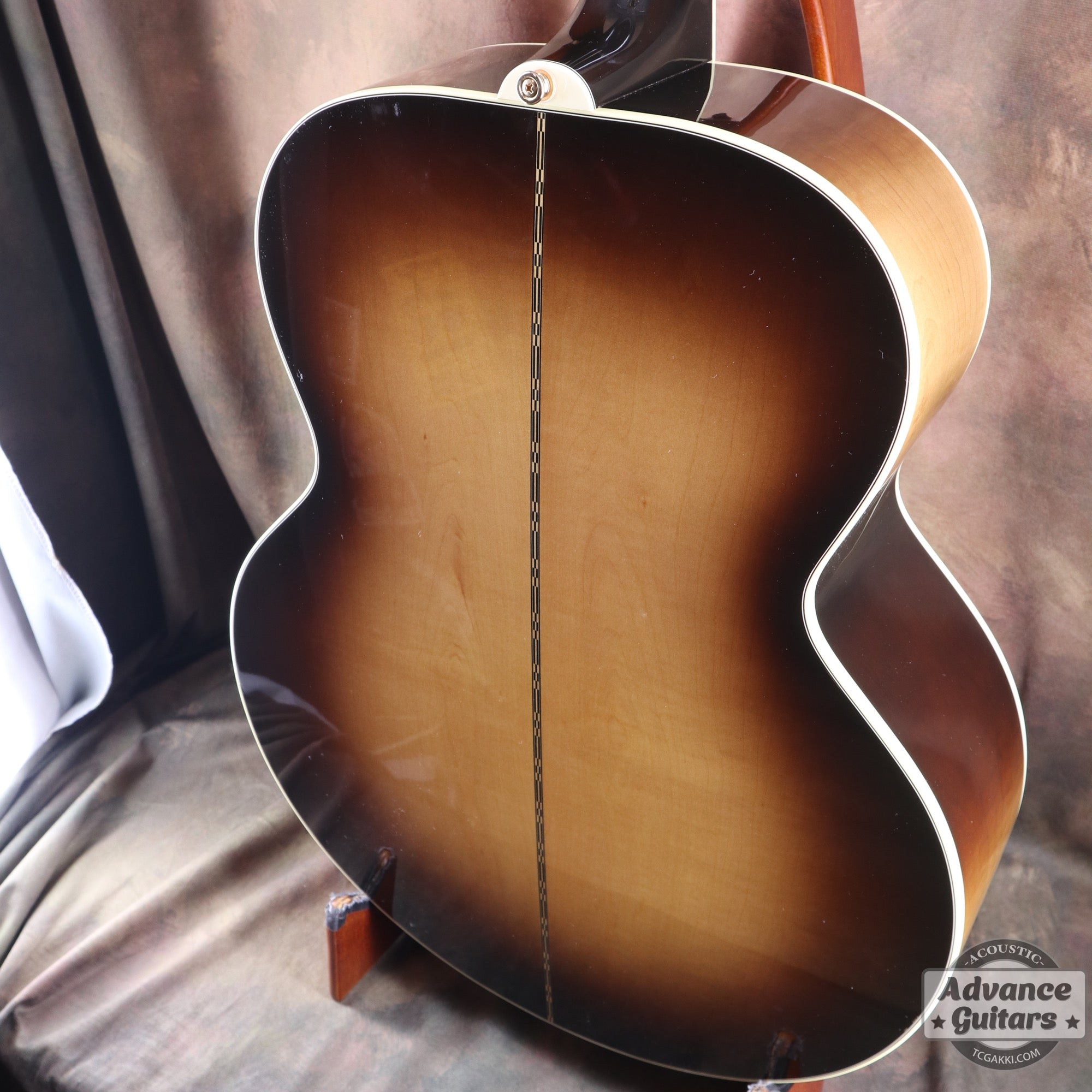 Gibson 2015年製 SJ-200 Standard