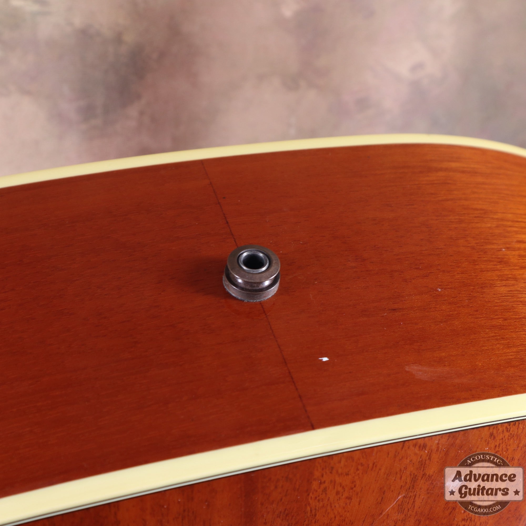 Gibson 2015年製 Hummingbird