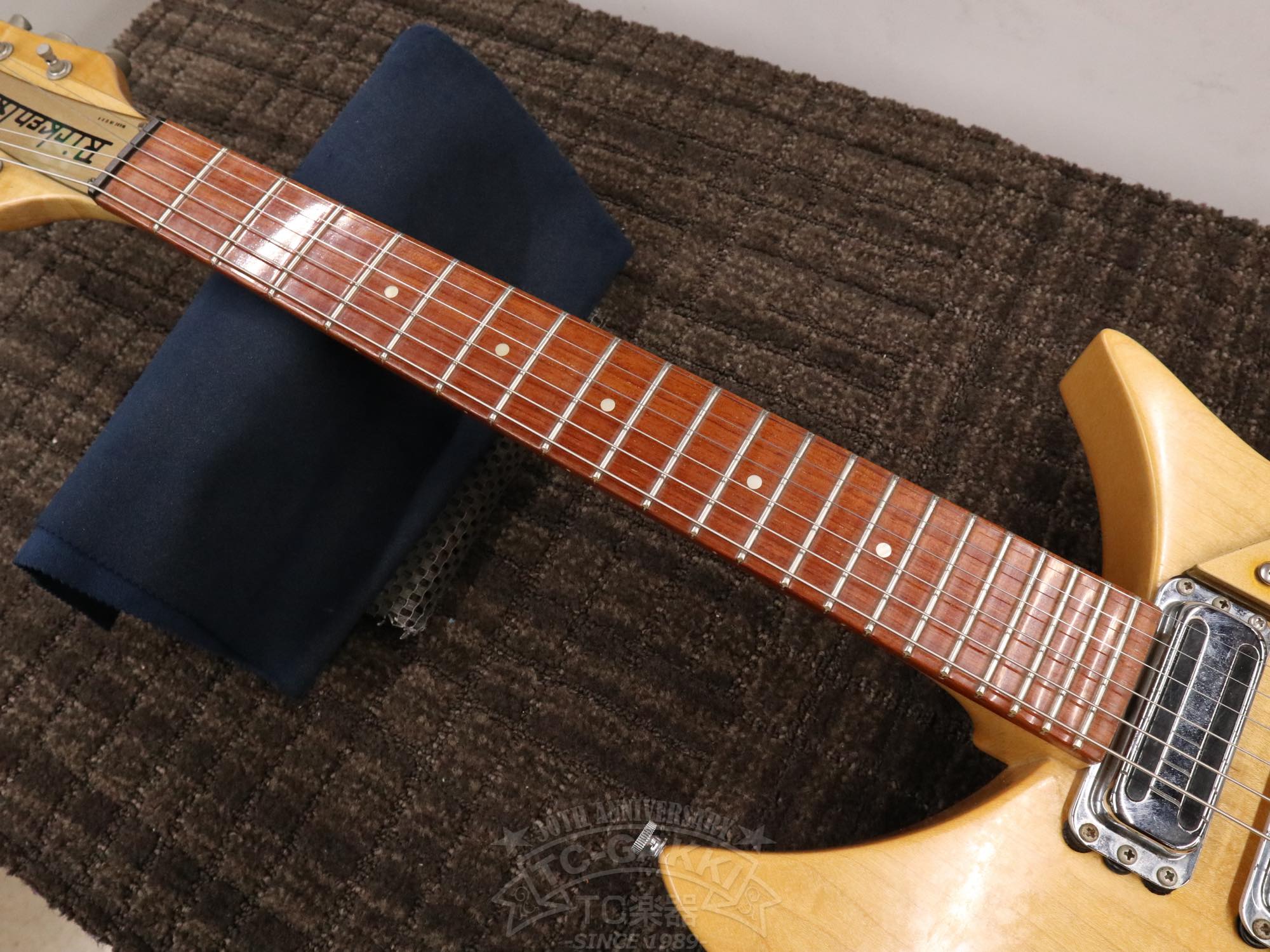 Rickenbacker 325V59