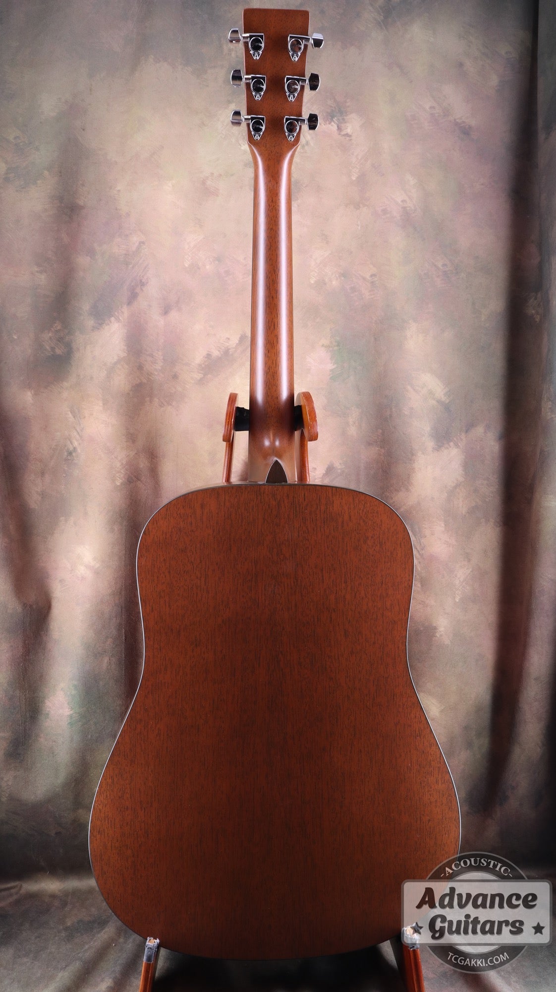 Martin 2004년산 D-16GT