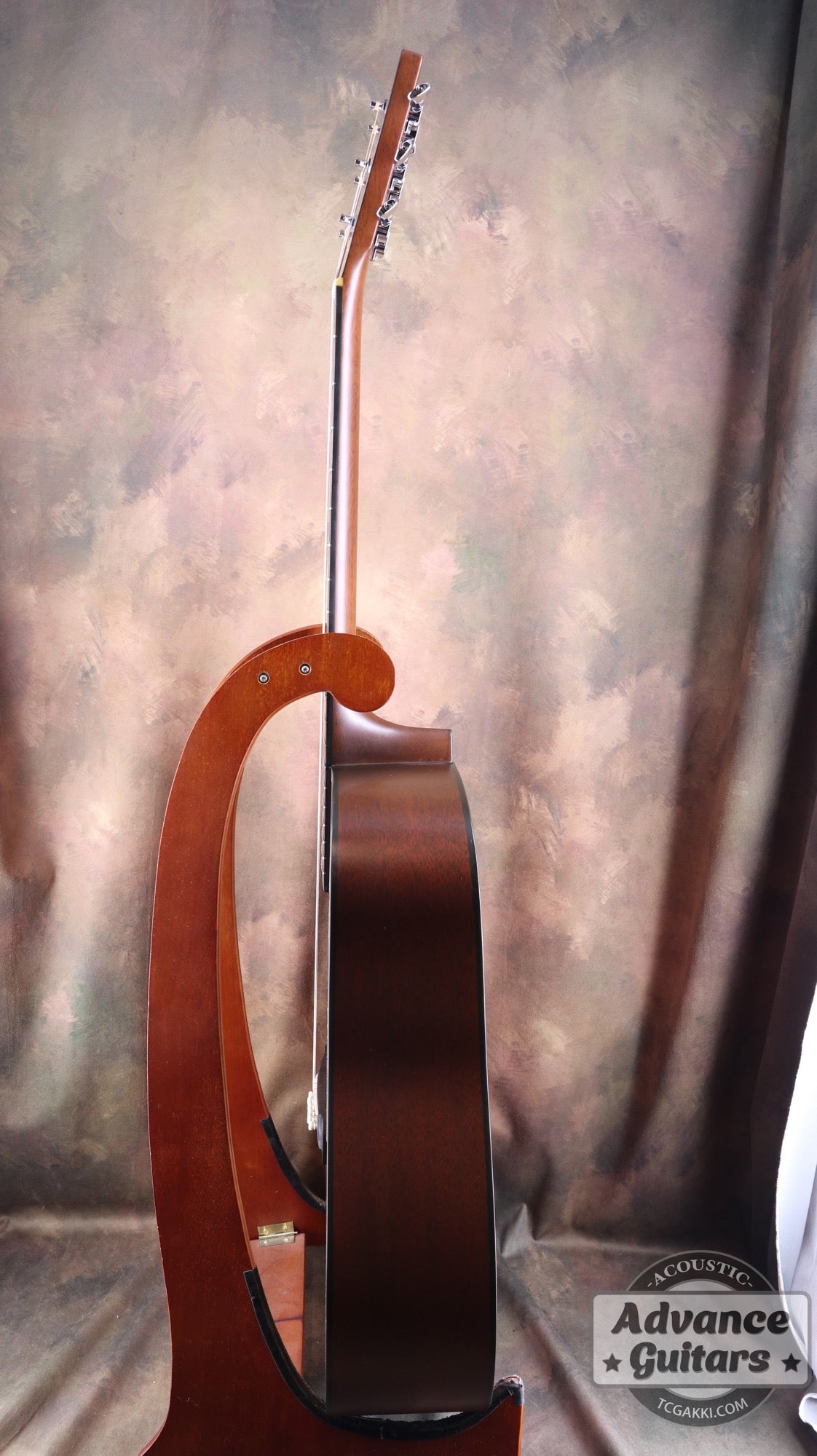 Martin 2004년산 D-16GT