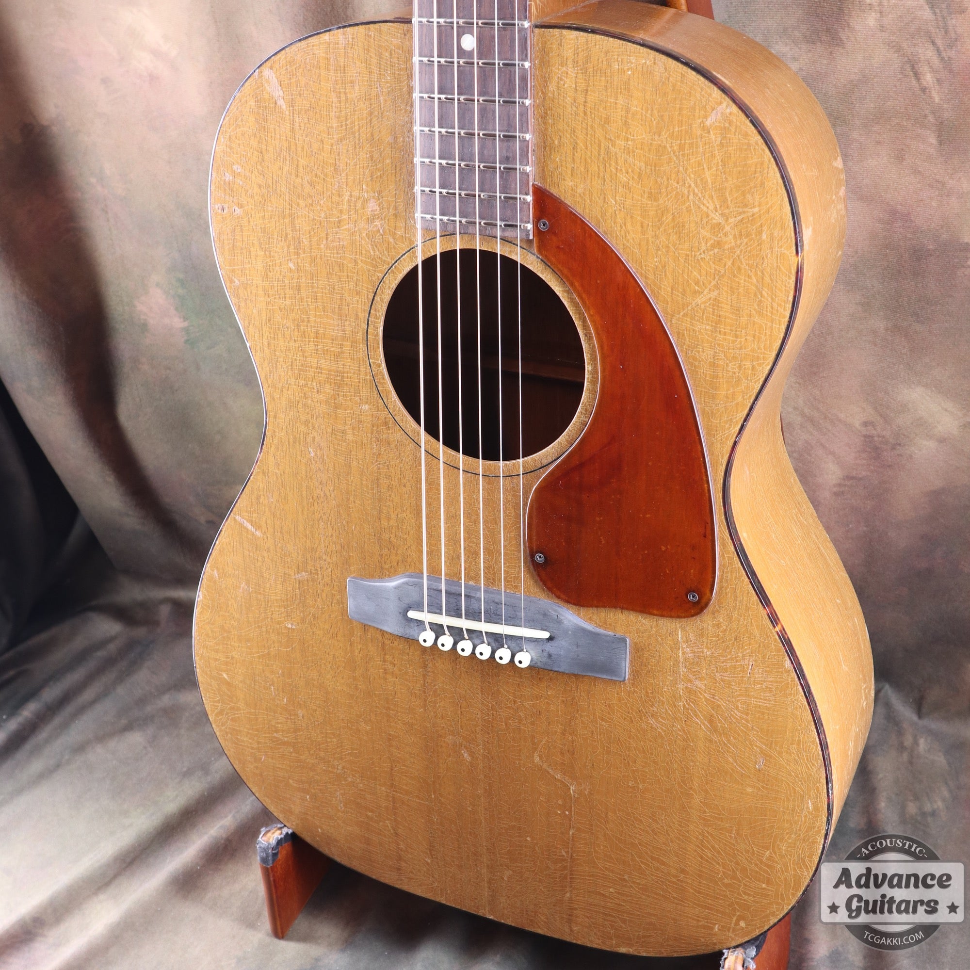 Gibson 1966年製 LG-0