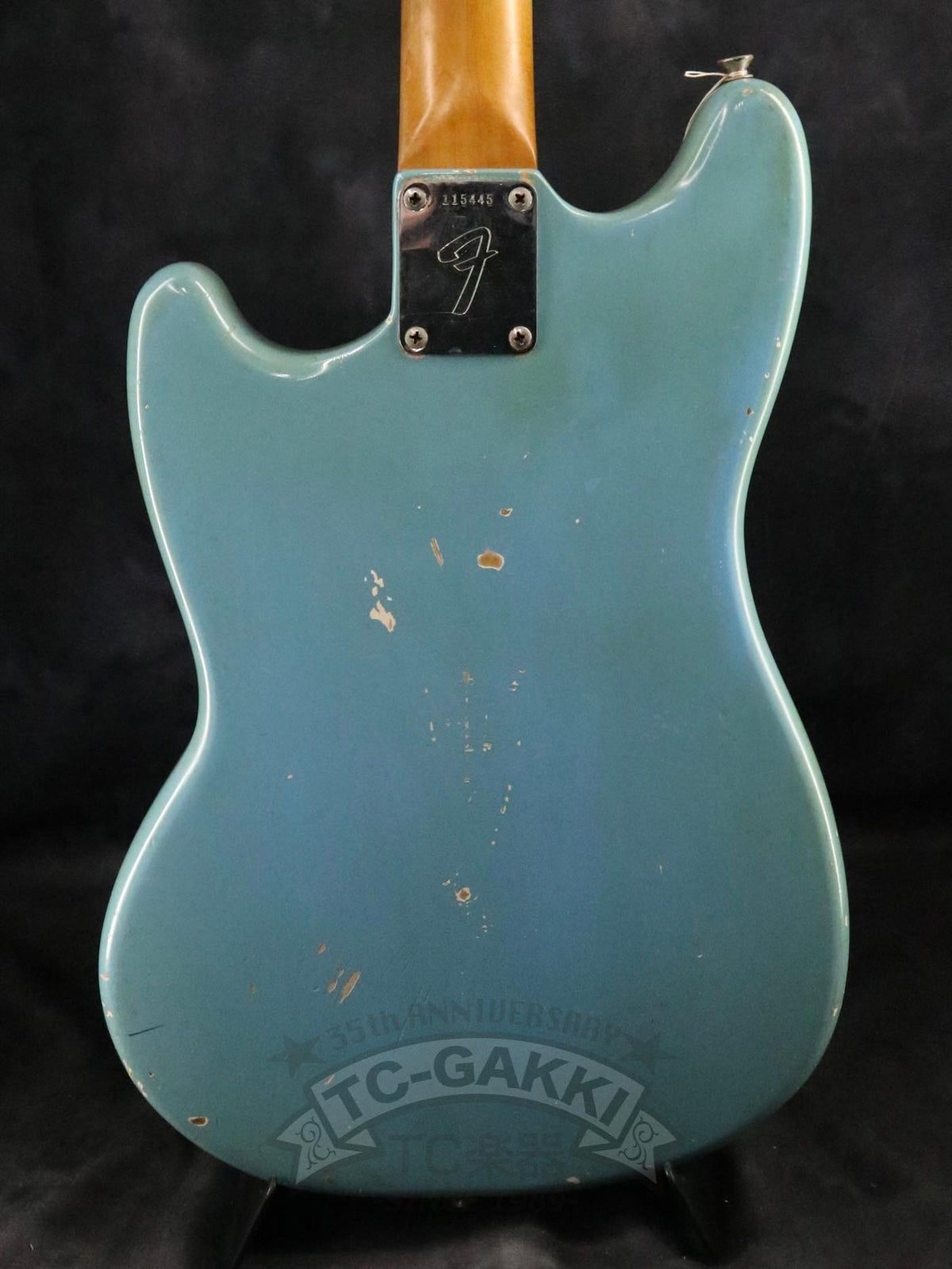 Fender 1966 Mustang Daphne Blue