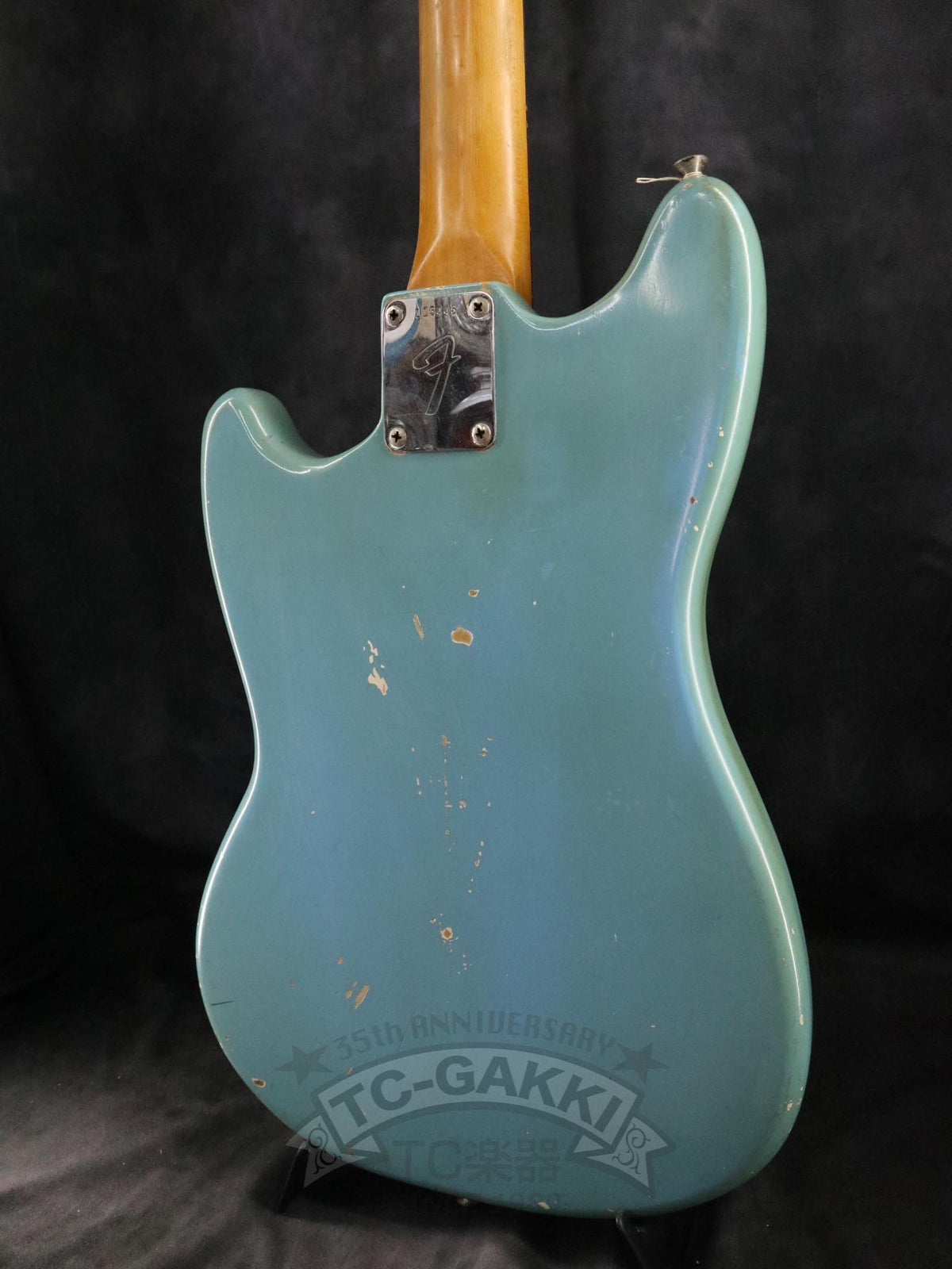 Fender 1966 Mustang Daphne Blue
