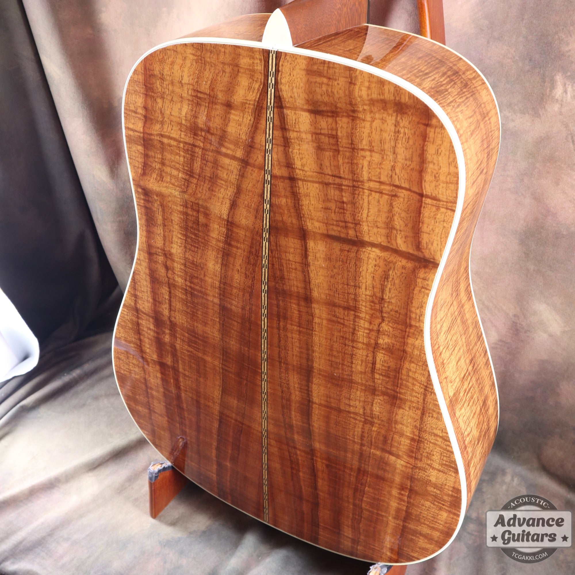 Martin 2001年製 CTM D-28 KOA
