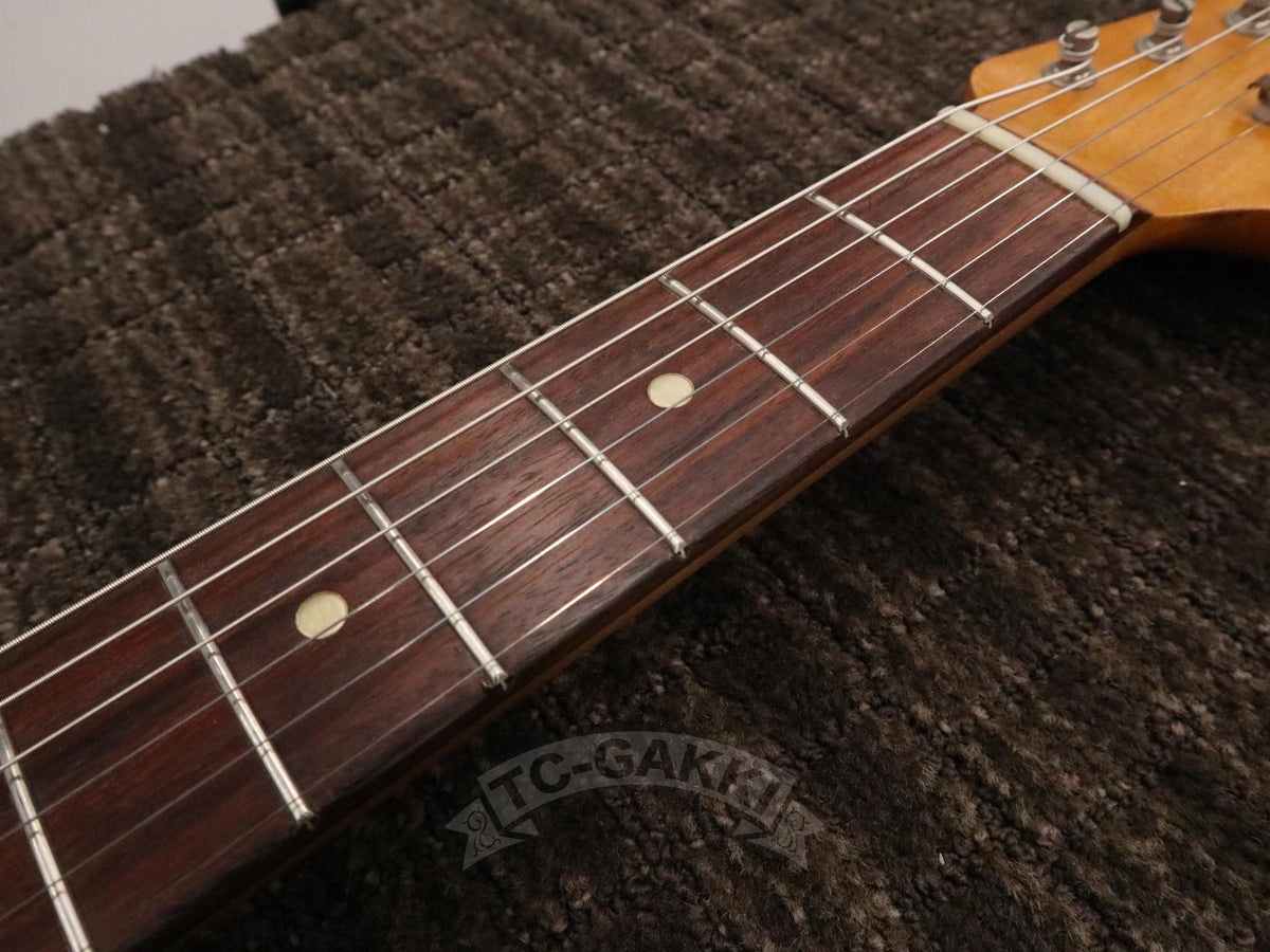 Fender 1966 Mustang Daphne Blue