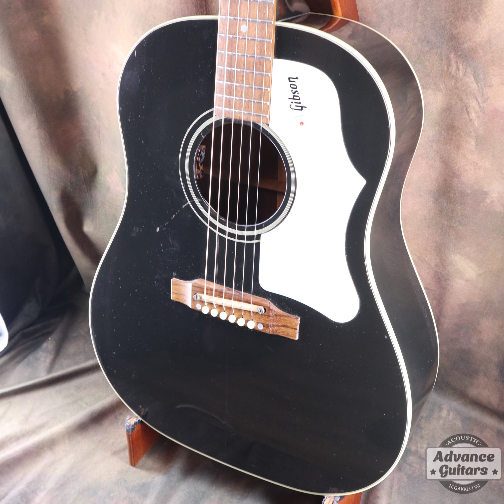 Gibson 2013年製 J-45 ADJ