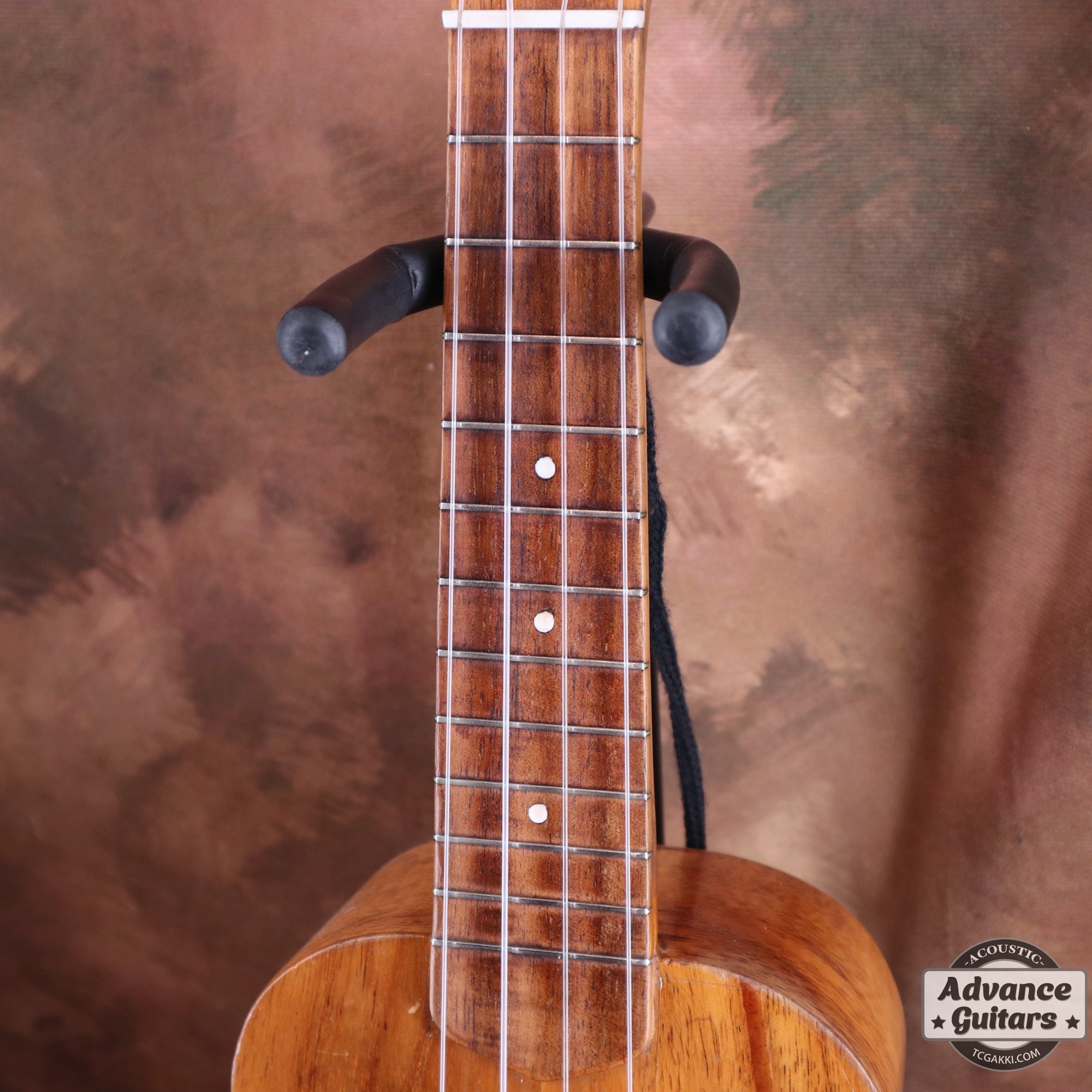 Etiqueta blanca de ukulele de soprano
