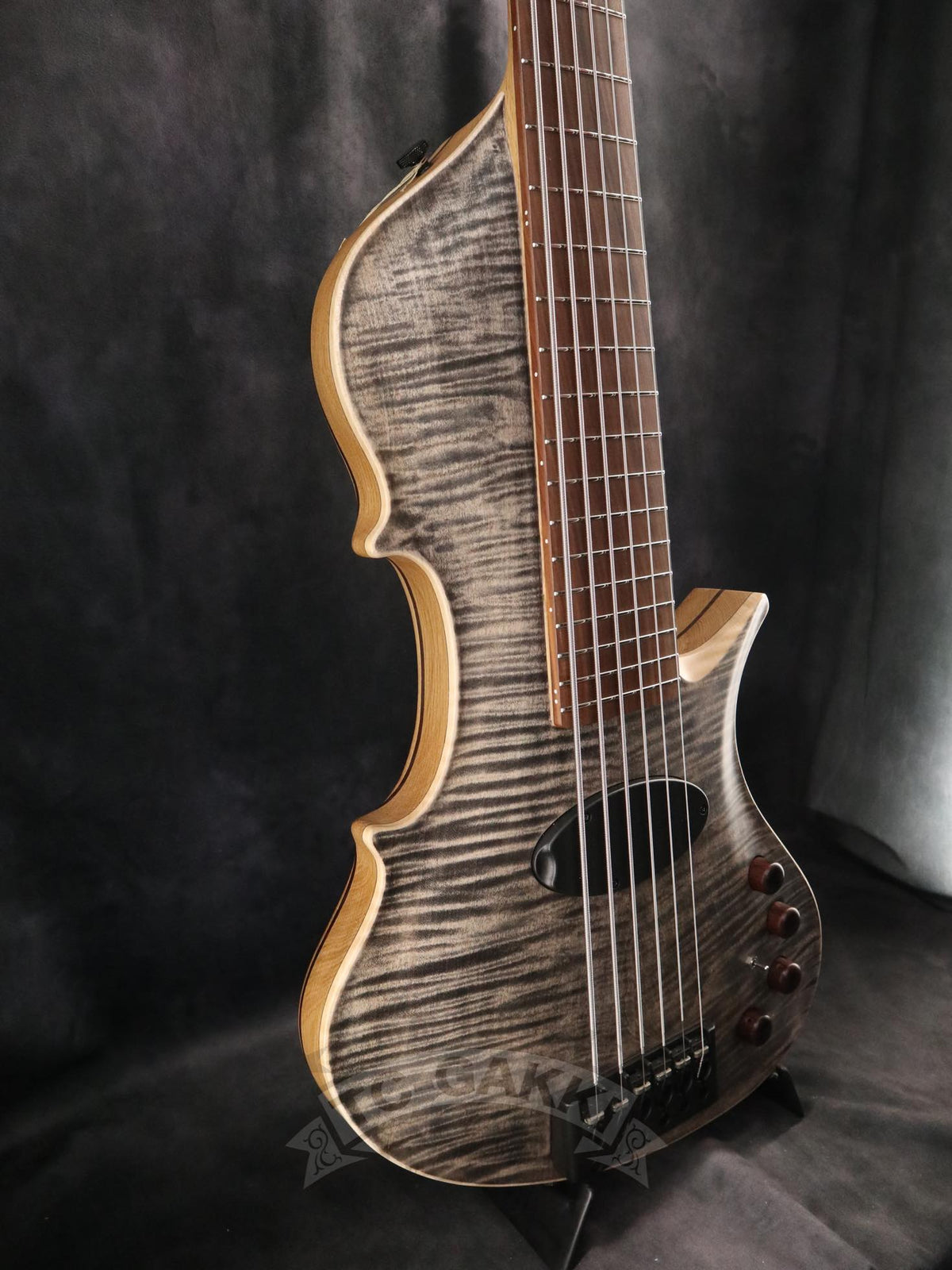 Stradi Symphony VI