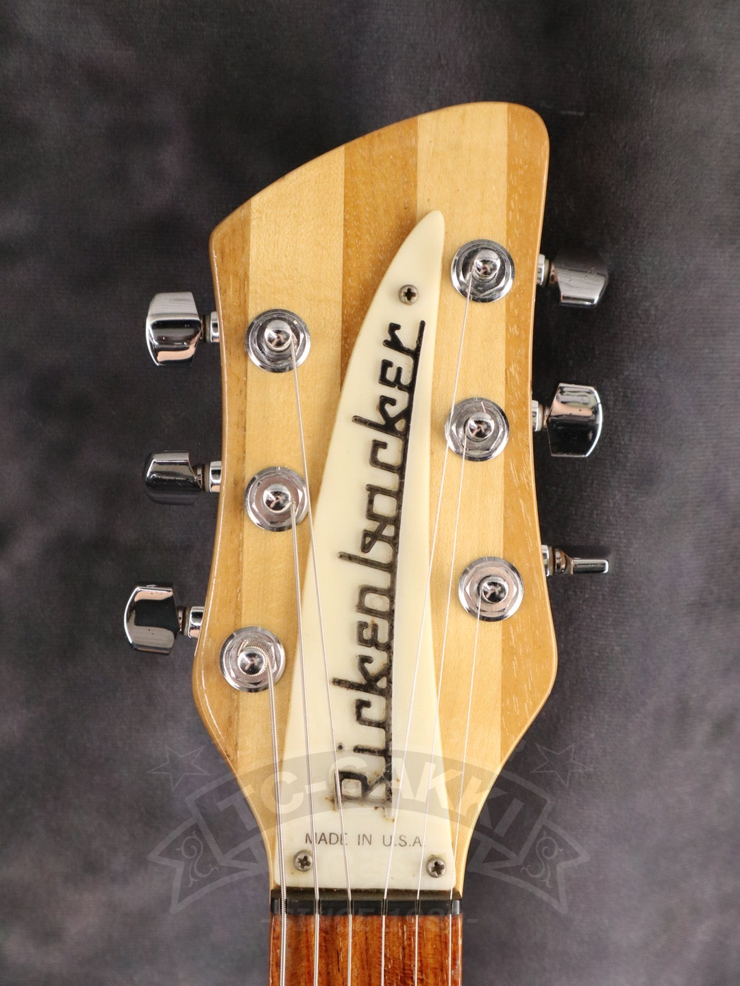 Rickenbacker 330