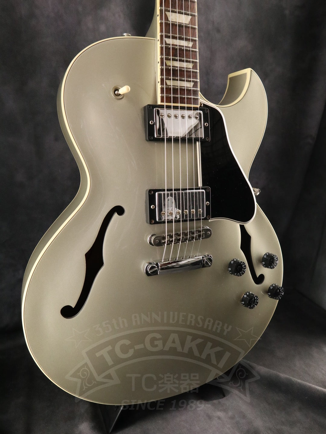 Gibson Custom Shop ES-137