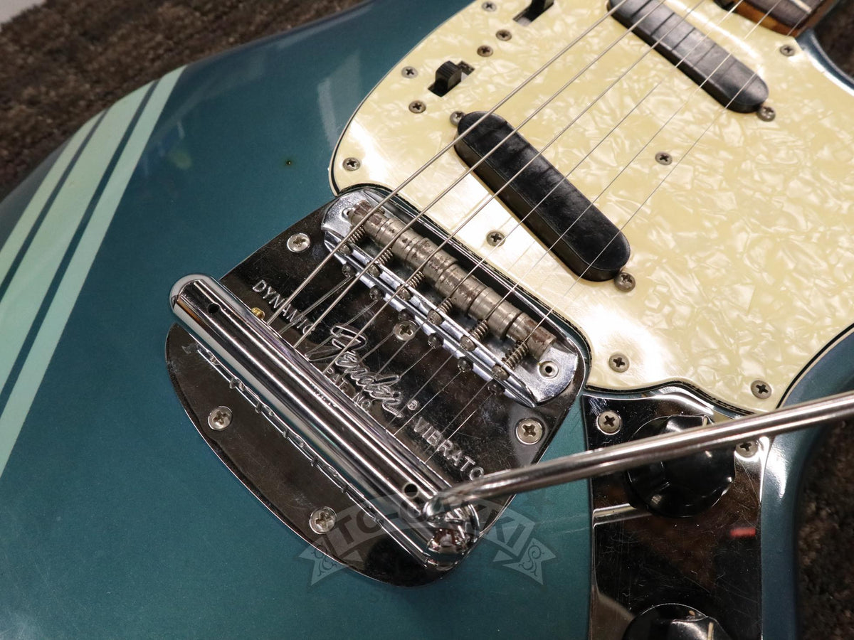 Fender 1969 Mustang Competition Burgundy 