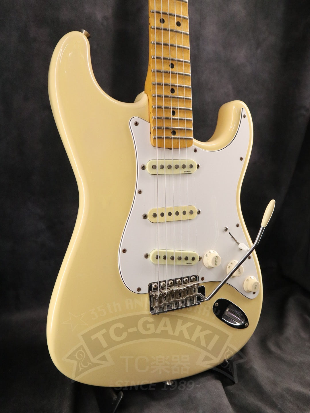 Fender Japan ST72-140YM