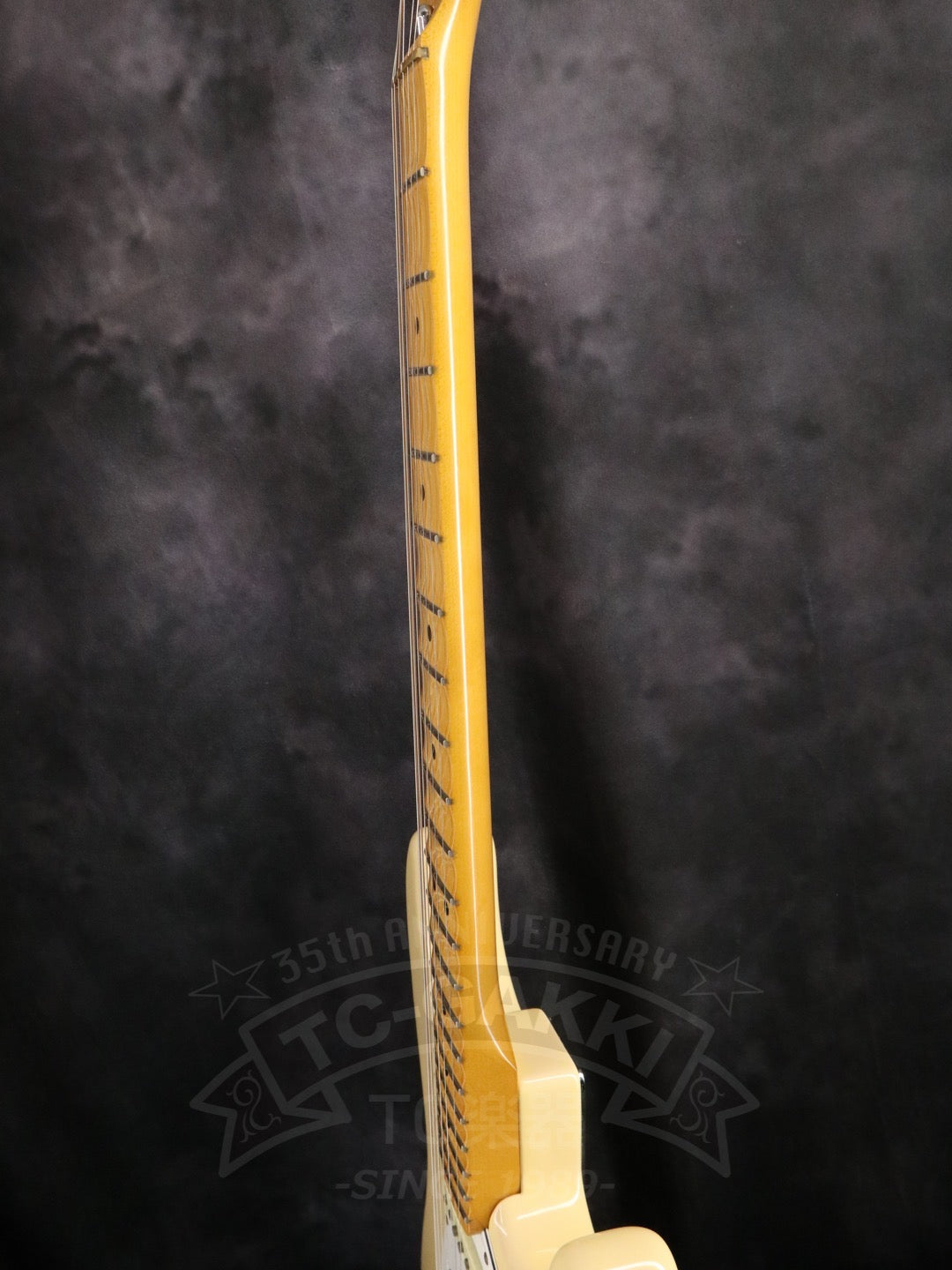 Fender Japan ST72-140YM