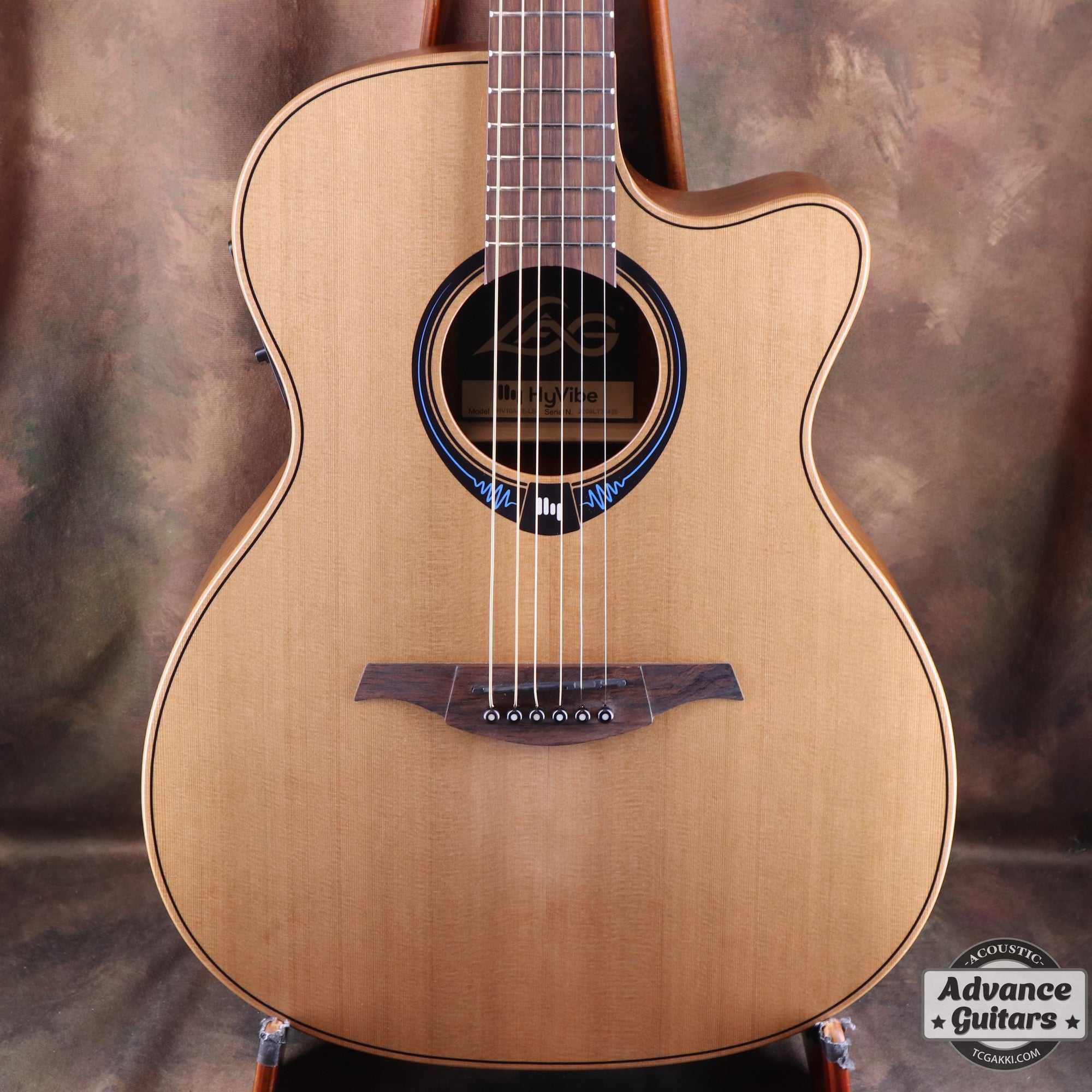 LAG Guitars THV10ACE-LB