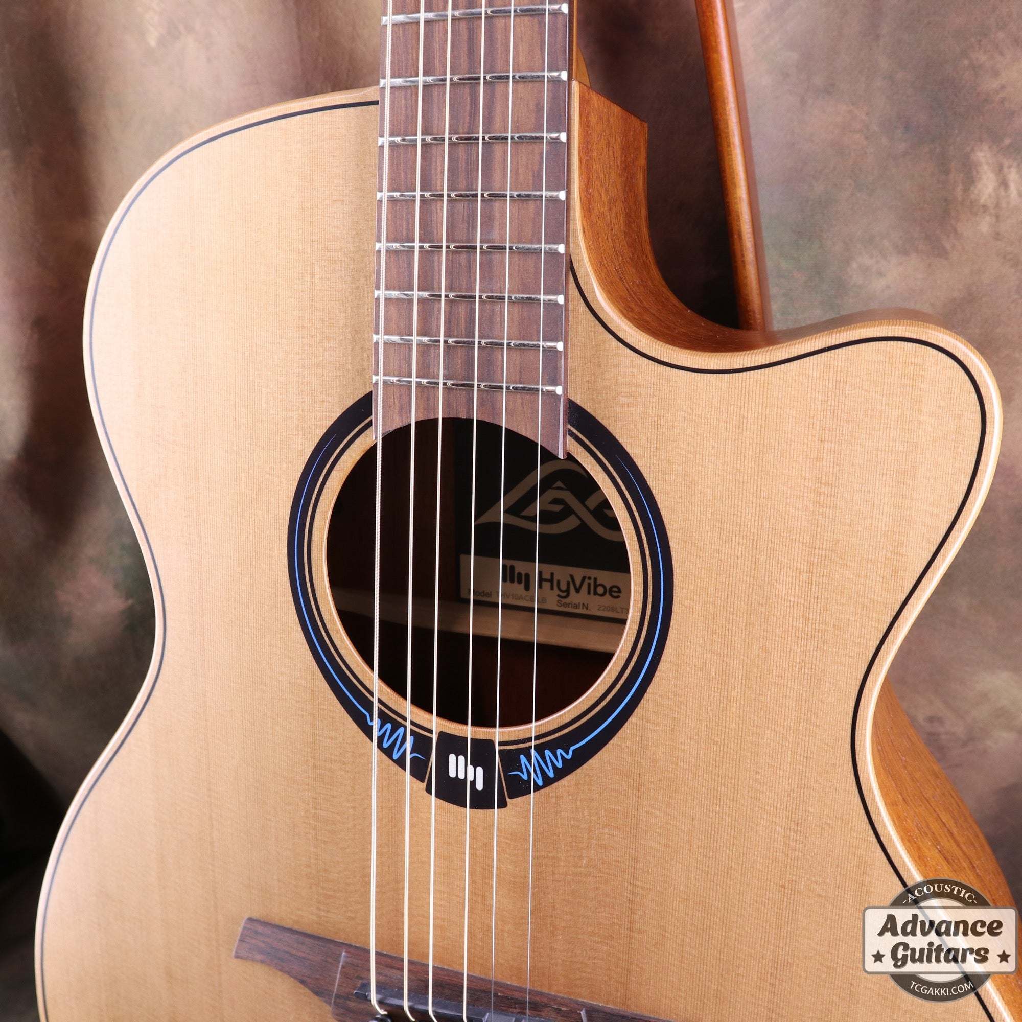LAG Guitars THV10ACE-LB