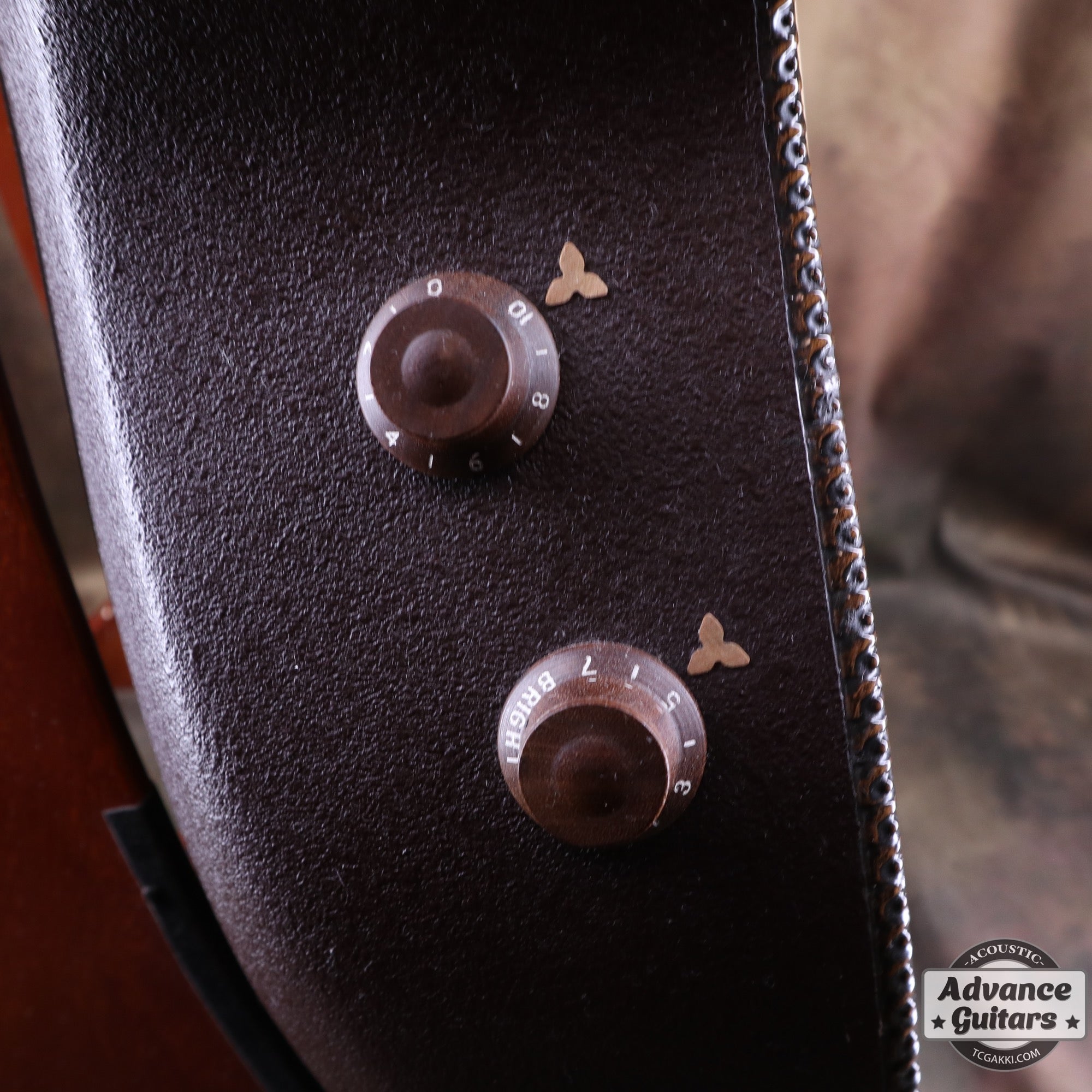 Ovation 1981年製 AdamasⅡ 1681-8