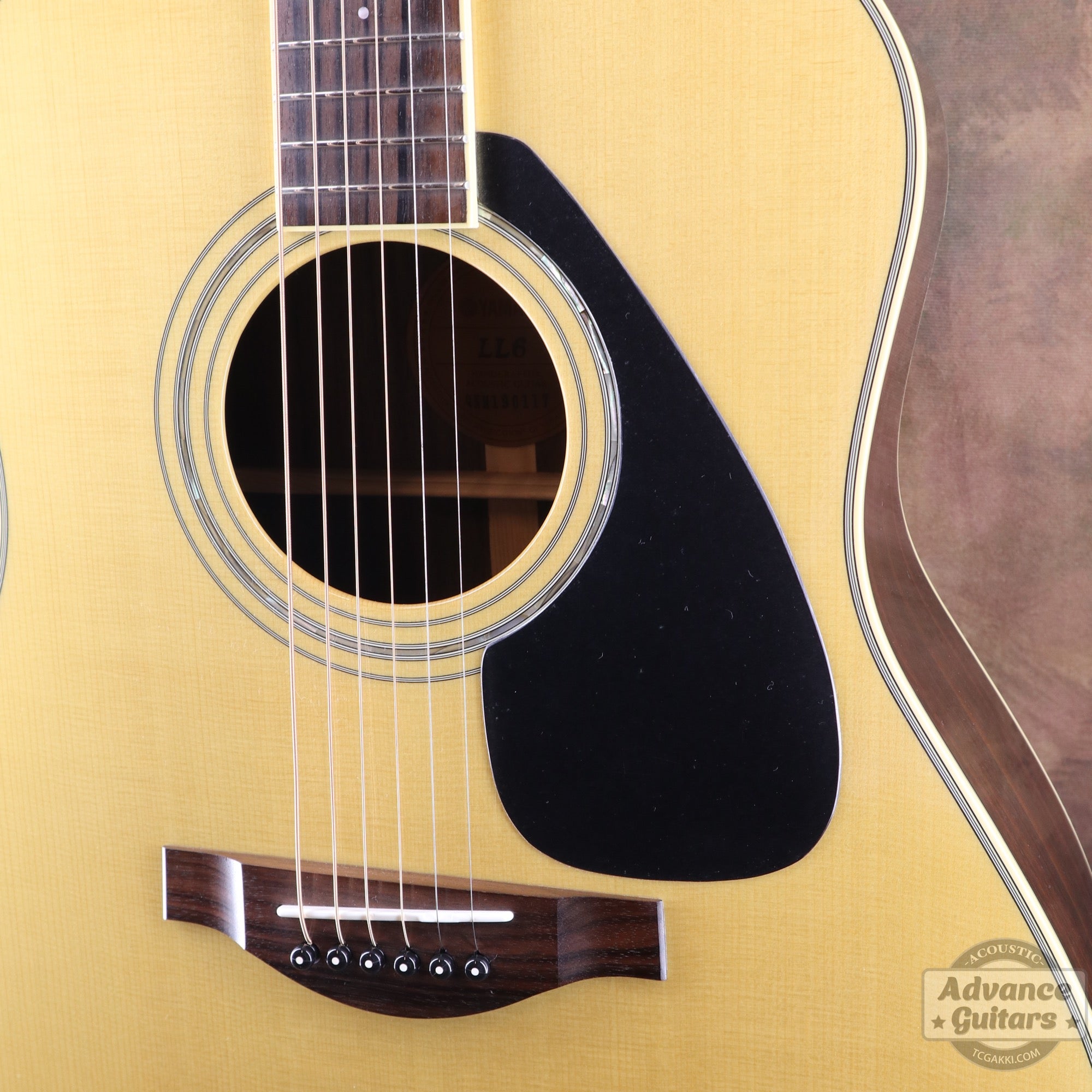 YAMAHA LL6