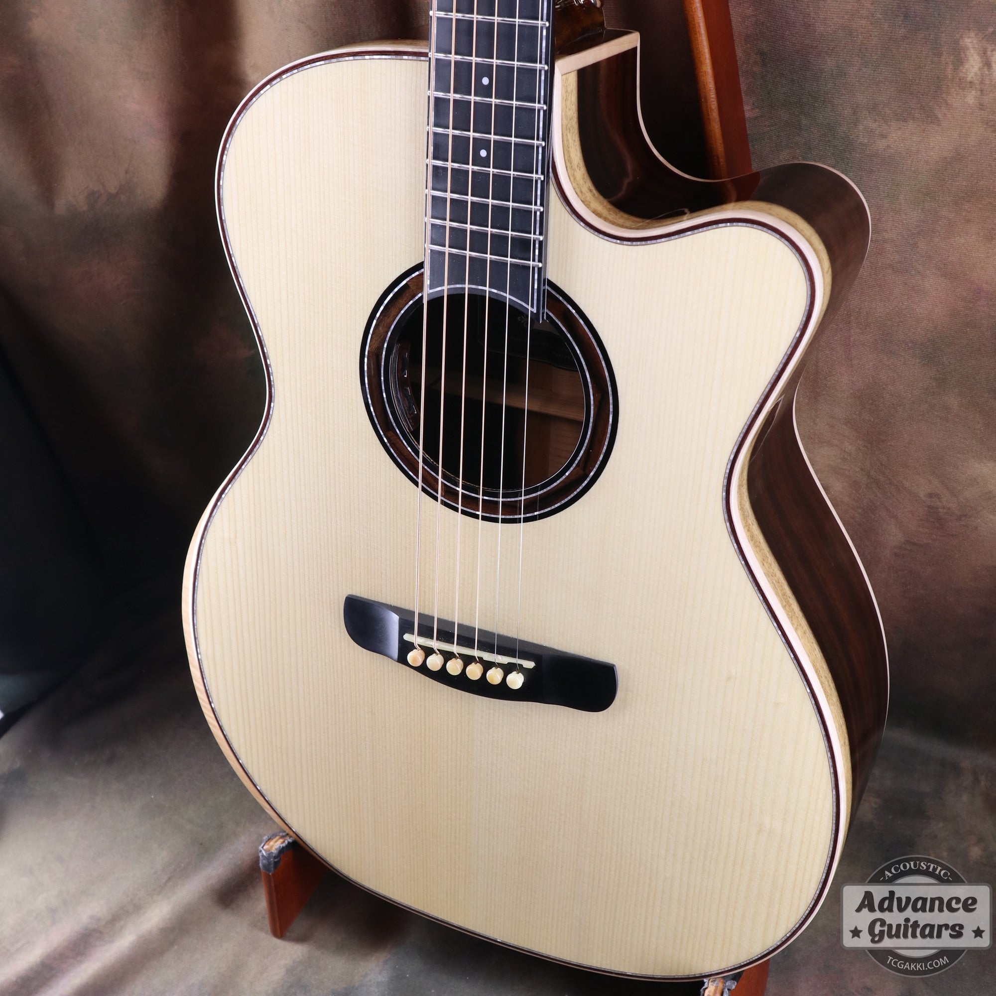 【新品】Merida 2025年製 MAESTRO-EQ