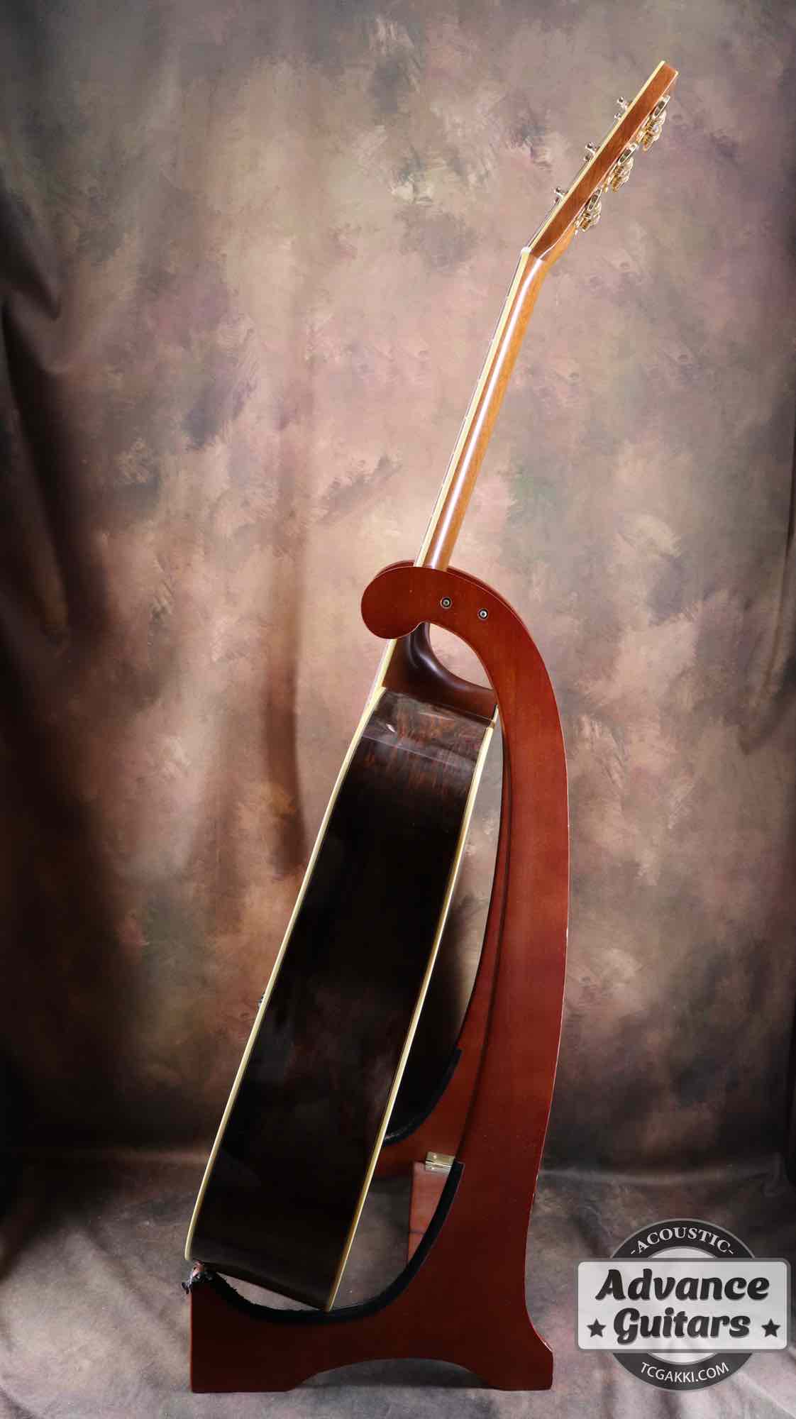 D-150 CUSTOM 