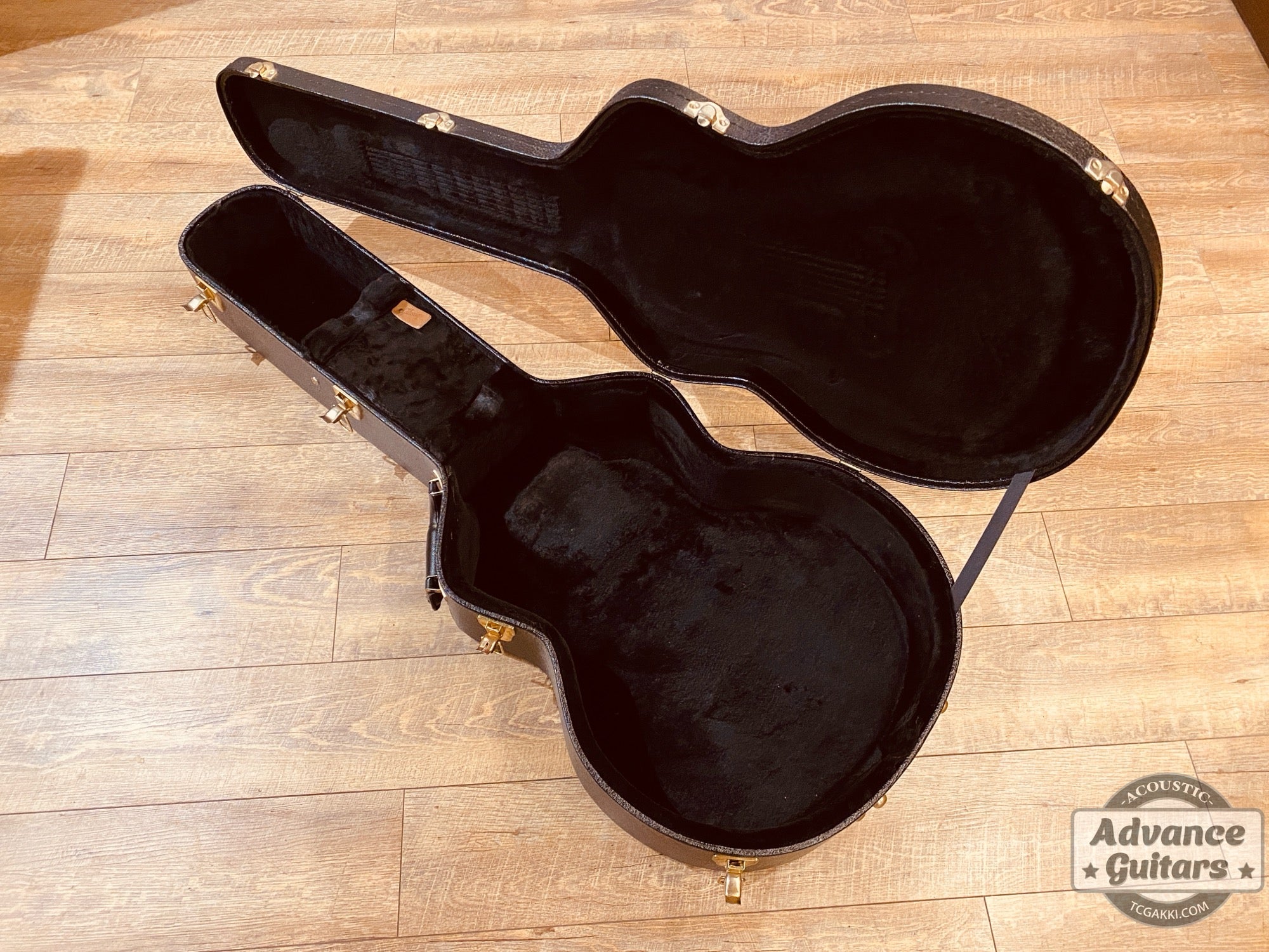 Gibson 2015年製 SJ-200 Standard
