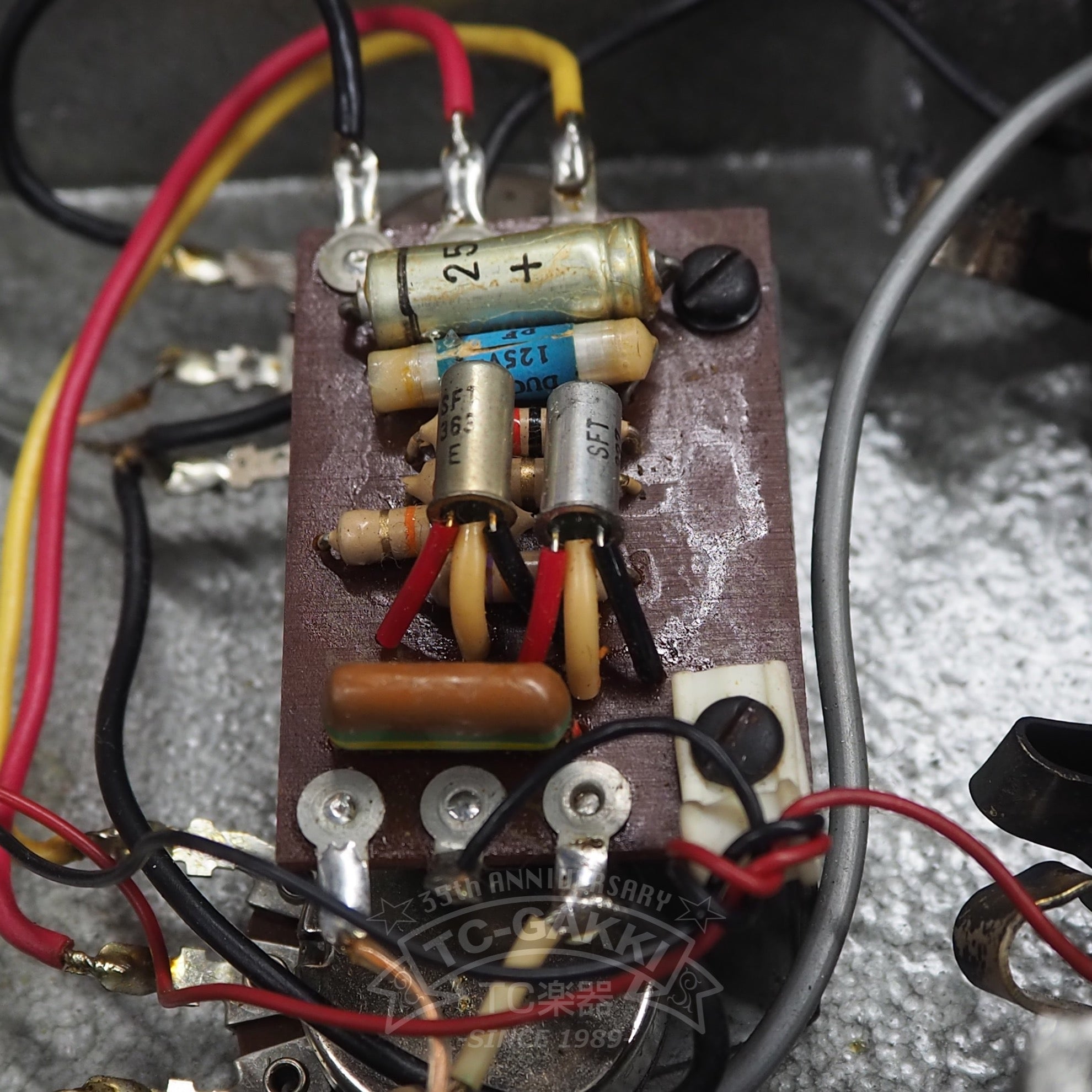 TONE BENDER (V828/GRAY) - TC楽器 - TCGAKKI