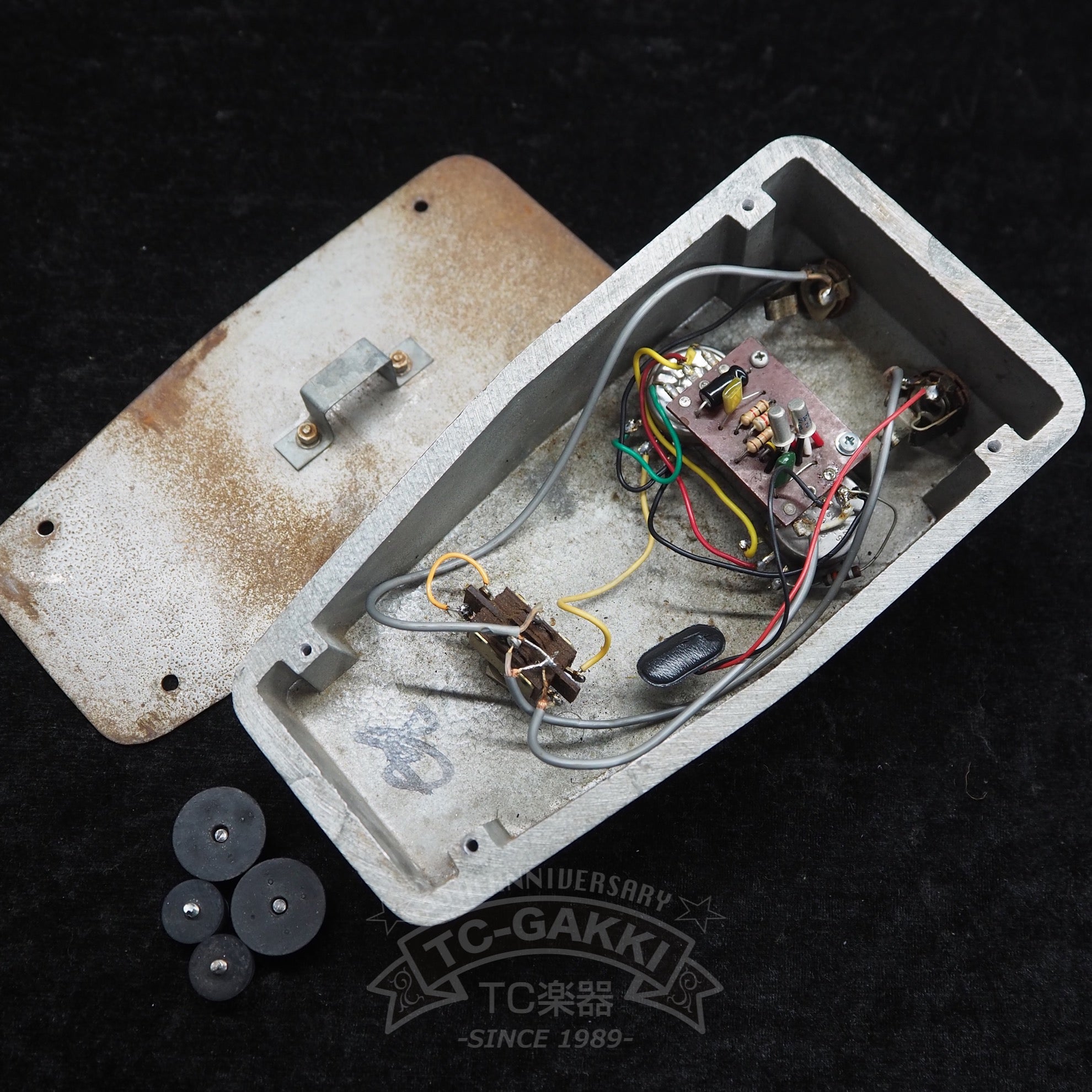 TONE BENDER (V828/GRAY) - TC楽器 - TCGAKKI