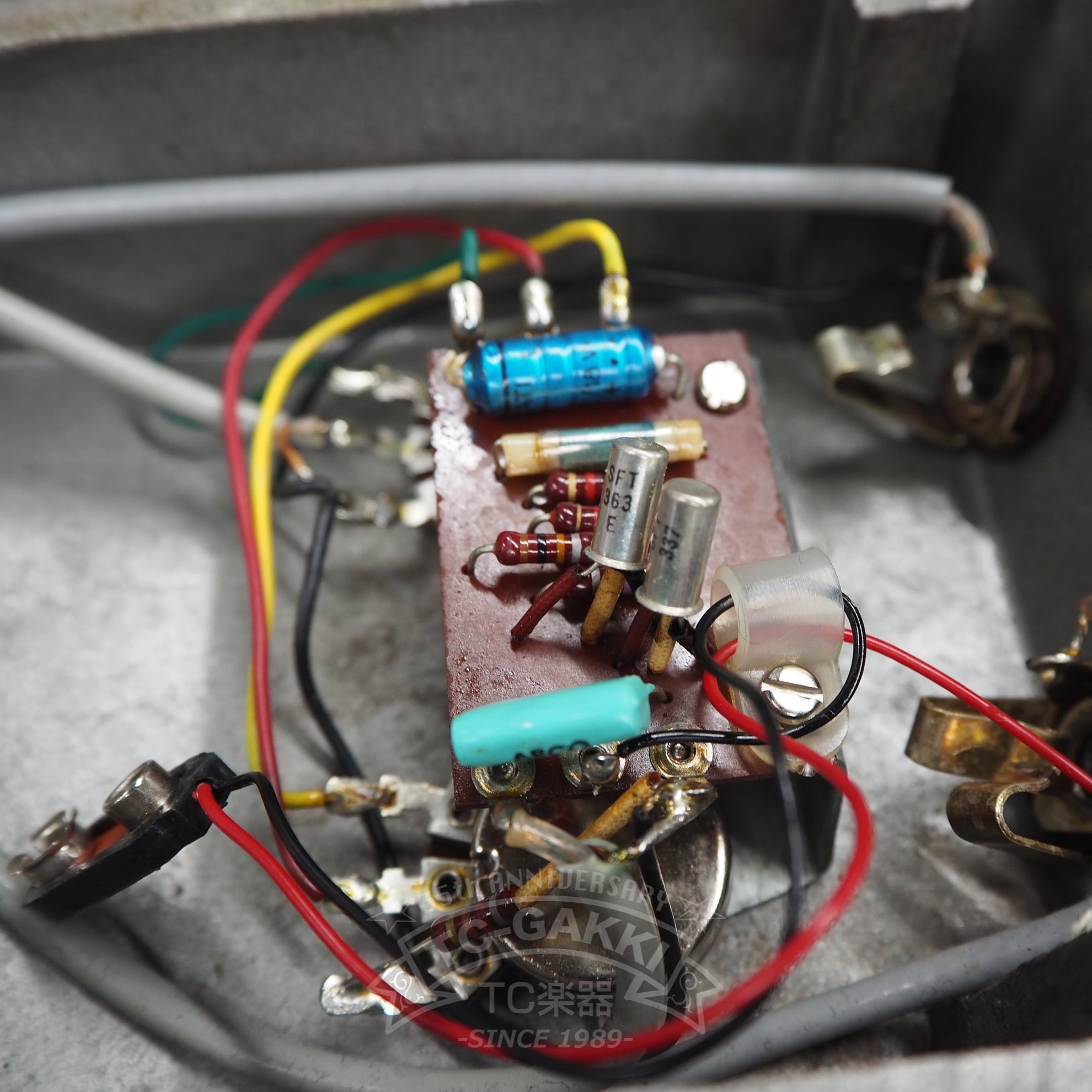 TONE BENDER (V828/GRAY) - TC楽器 - TCGAKKI