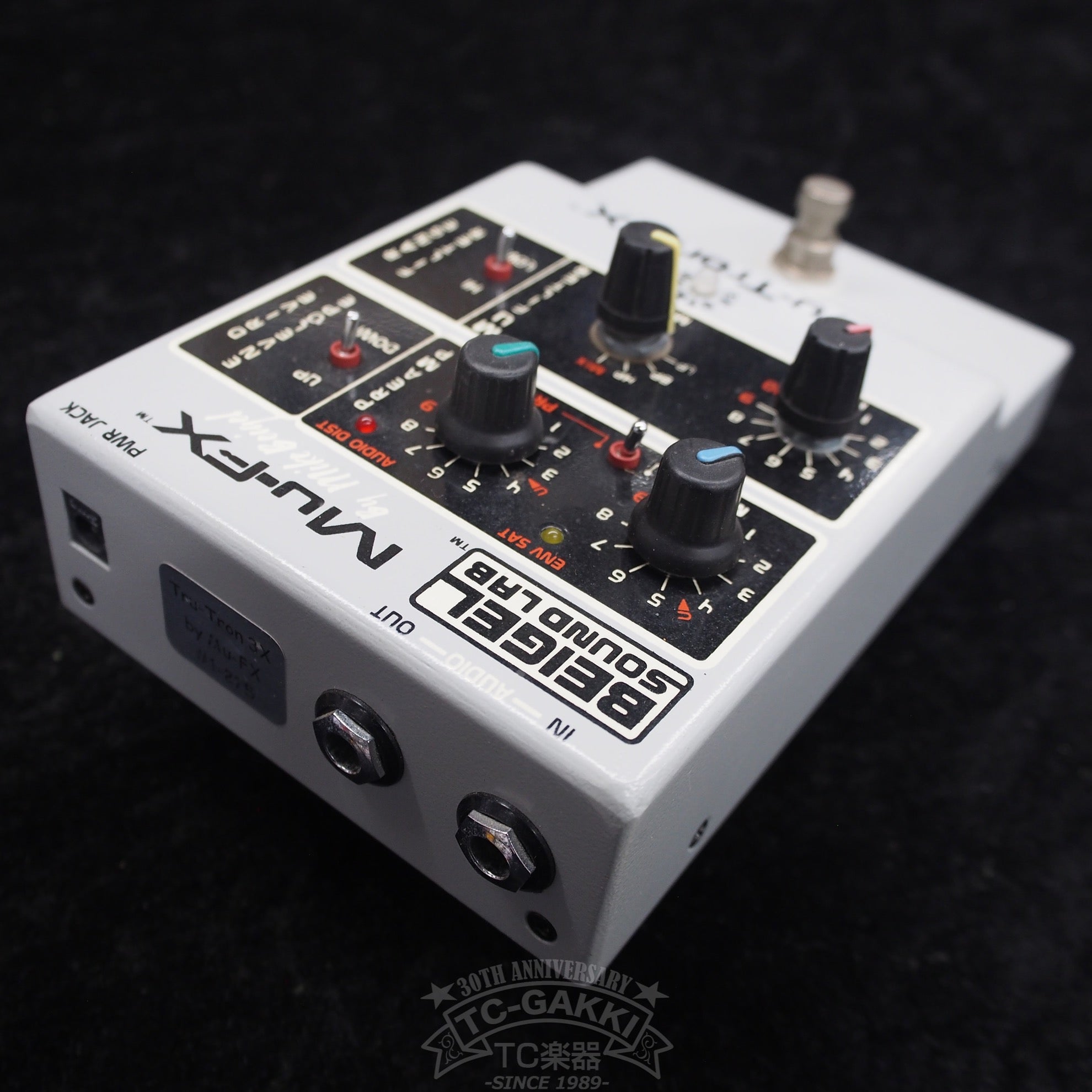 MB-3 MIDI THRU BOX