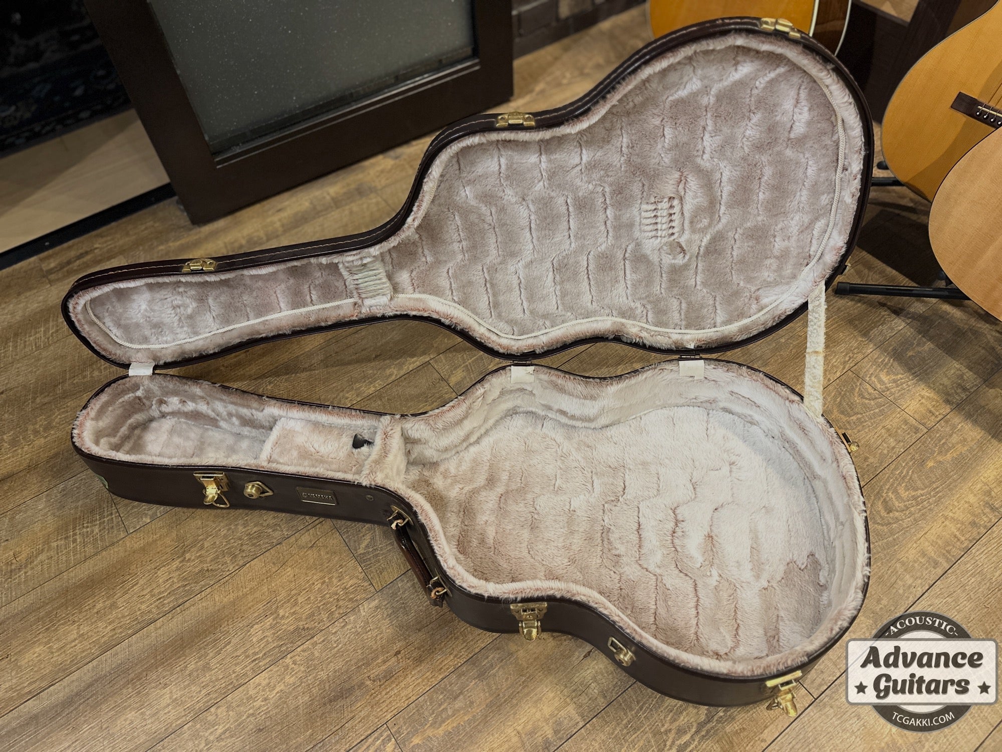 YAMAHA 1978年製 L-52 Custom - TC楽器 - TCGAKKI