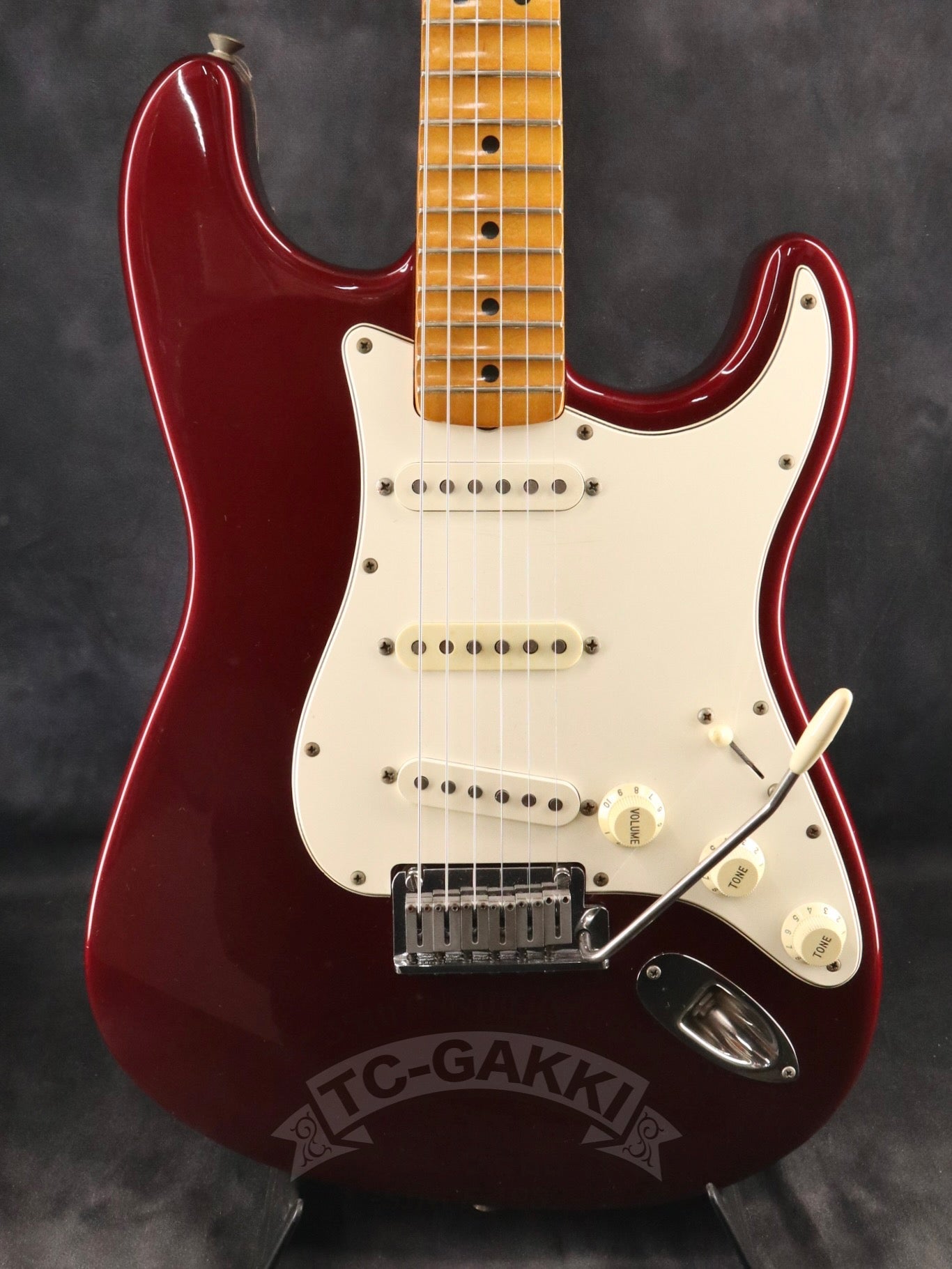 メーカー不明ストラトタイプ P-90タイプPU搭載 ストラトタイプギター￼ メーカー不明 P-90タイプPU搭載