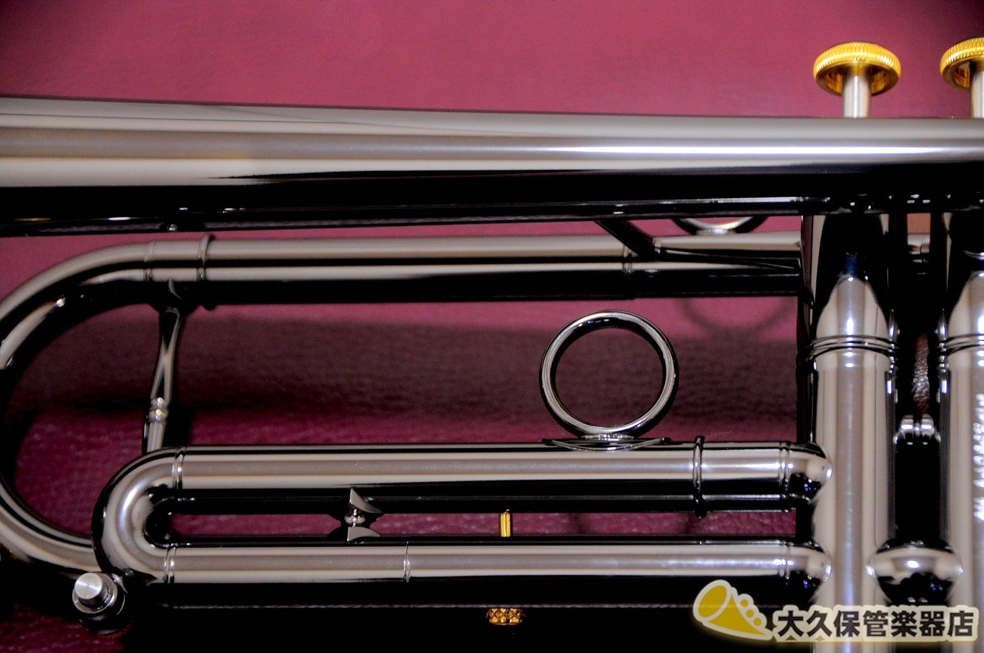 クイーン・ブラス “ZORRO”MODEL II Black Nickel Plated (新品)