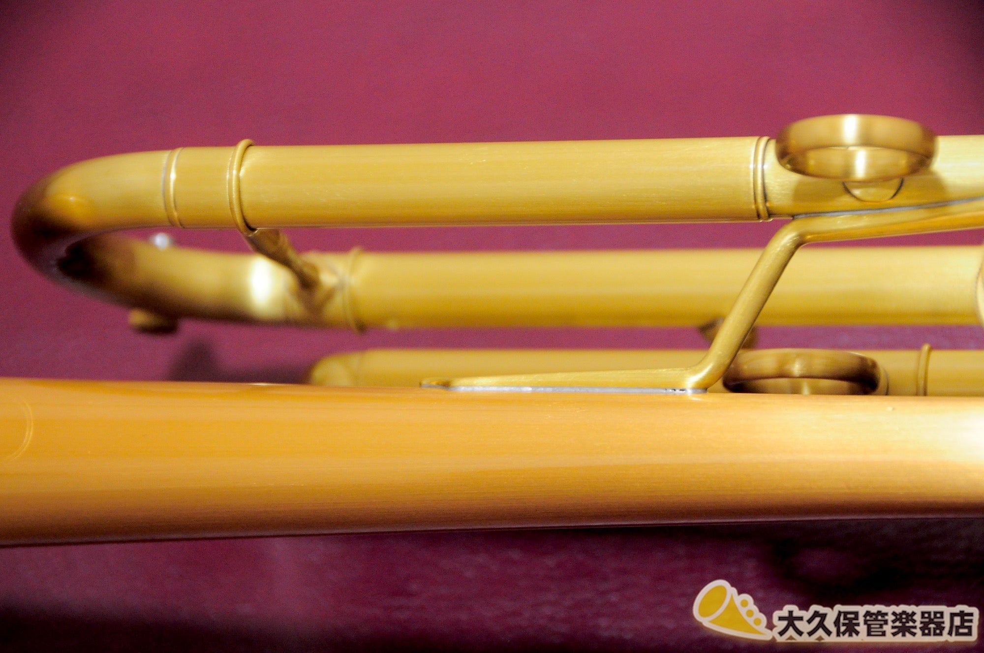 クイーン・ブラス “ZORRO”MODEL II Satin Lacquer Red Brass Bell (新品) - TC楽器 - TCGAKKI