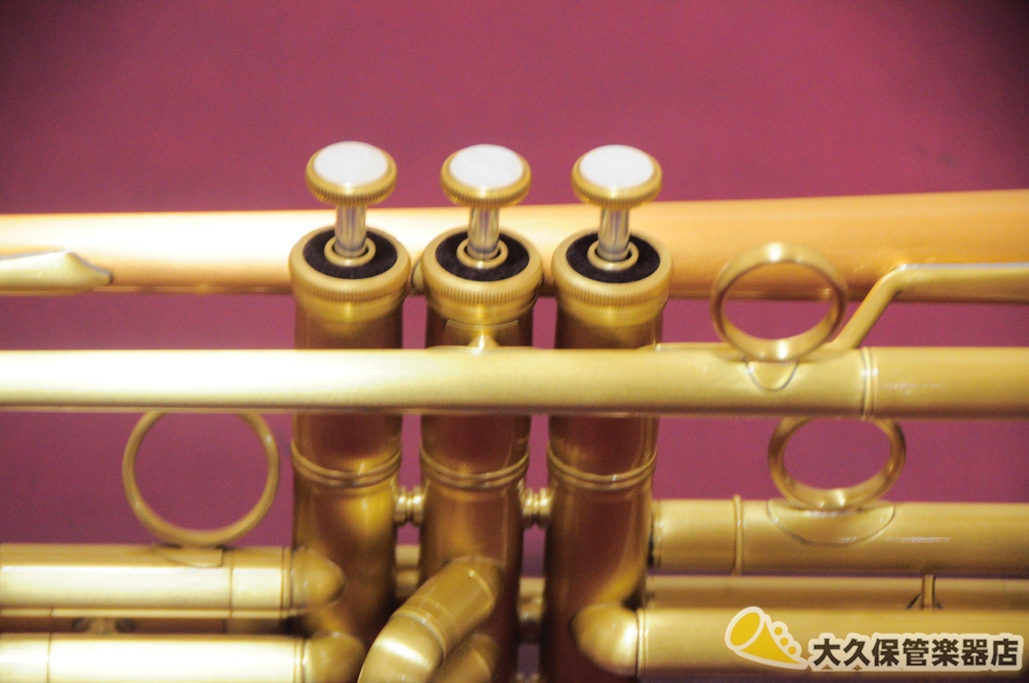 クイーン・ブラス “ZORRO”MODEL II Satin Lacquer Red Brass Bell (新品) - TC楽器 - TCGAKKI