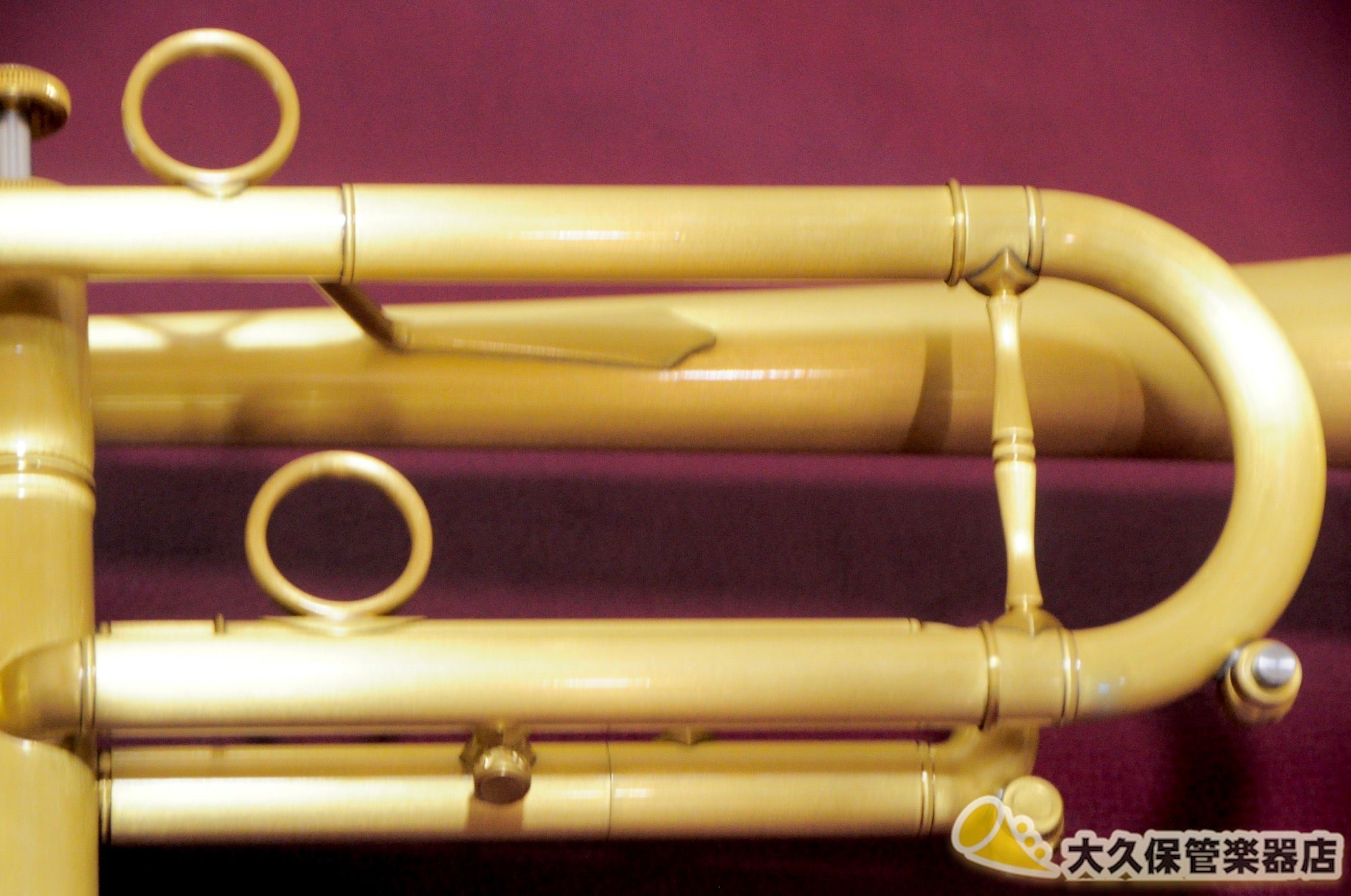 クイーン・ブラス “ZORRO”MODEL II Satin Lacquer Yellow Brass Bell (新品) - TC楽器 - TCGAKKI