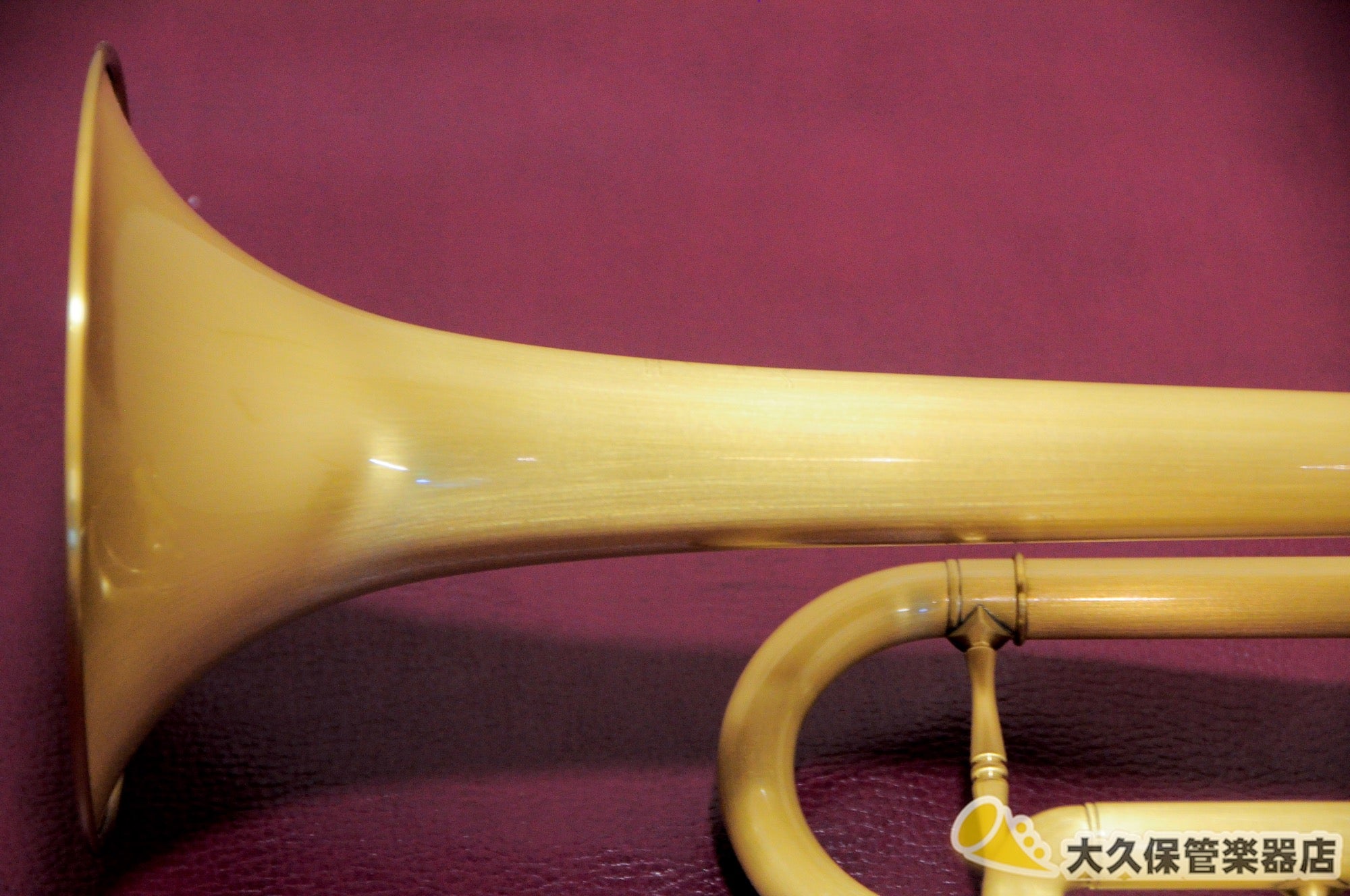 クイーン・ブラス “ZORRO”MODEL II Satin Lacquer Yellow Brass Bell (新品) - TC楽器 - TCGAKKI