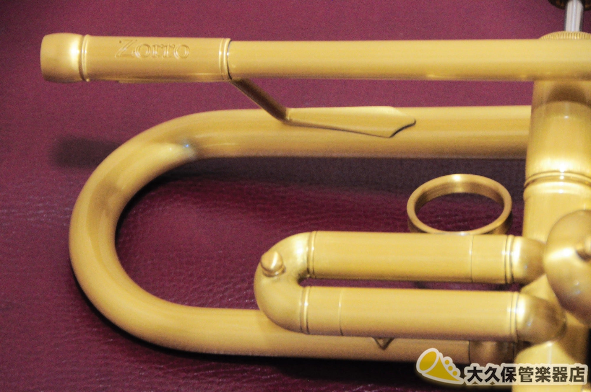 クイーン・ブラス “ZORRO”MODEL II Satin Lacquer Yellow Brass Bell (新品) - TC楽器 - TCGAKKI