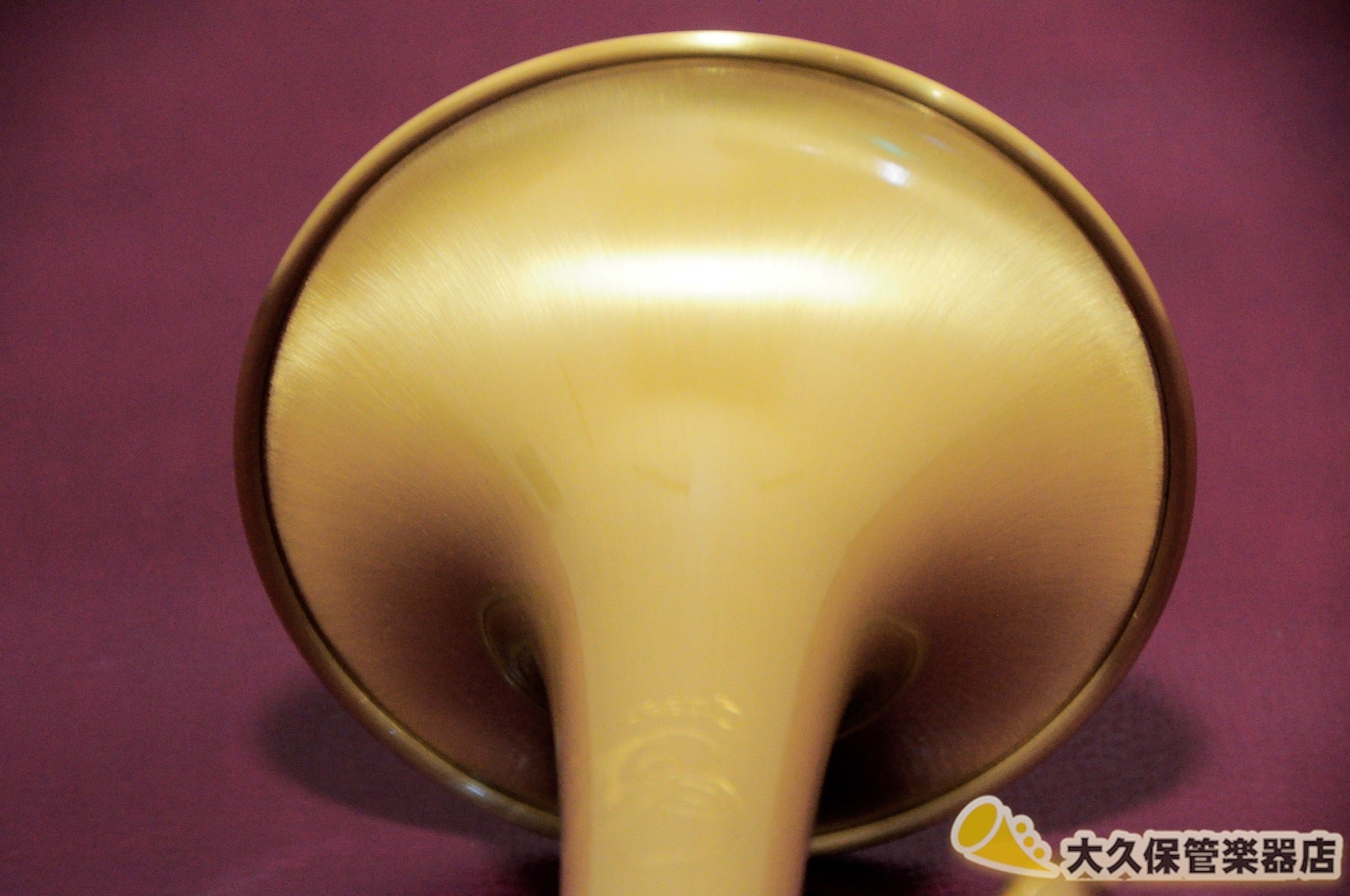 クイーン・ブラス “ZORRO”MODEL II Satin Lacquer Yellow Brass Bell (新品) - TC楽器 - TCGAKKI