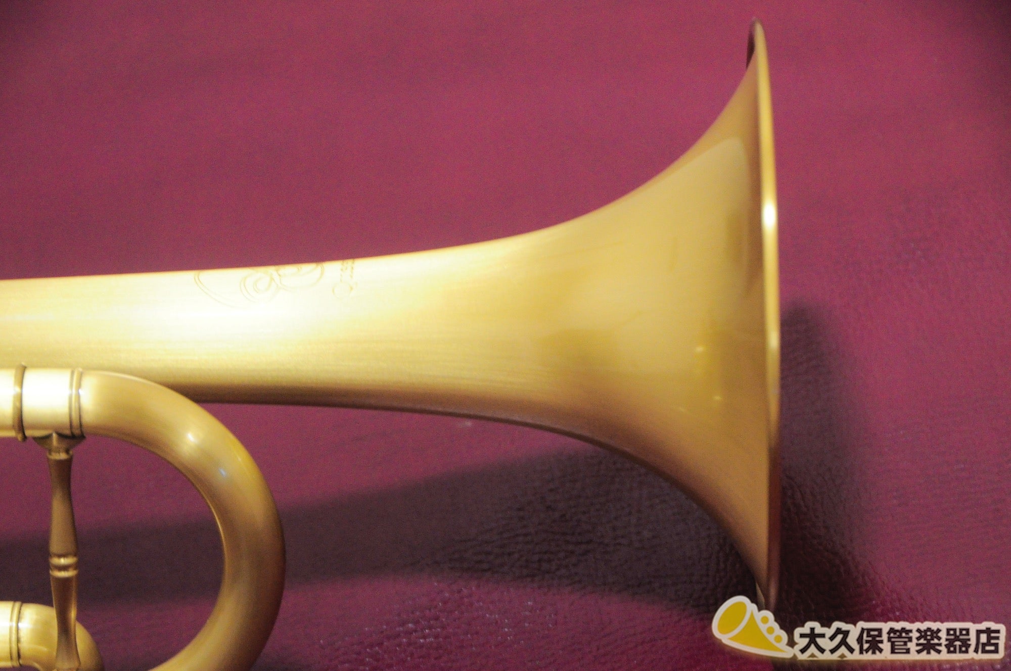 クイーン・ブラス “ZORRO”MODEL II Satin Lacquer Yellow Brass Bell (新品) - TC楽器 - TCGAKKI