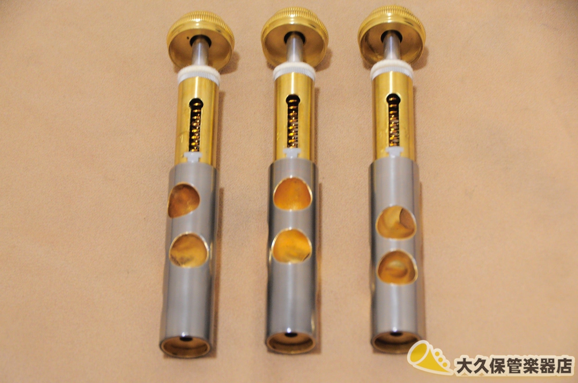 クイーン・ブラス “ZORRO”MODEL II Yellow Brass Bell (新品) - TC楽器 - TCGAKKI