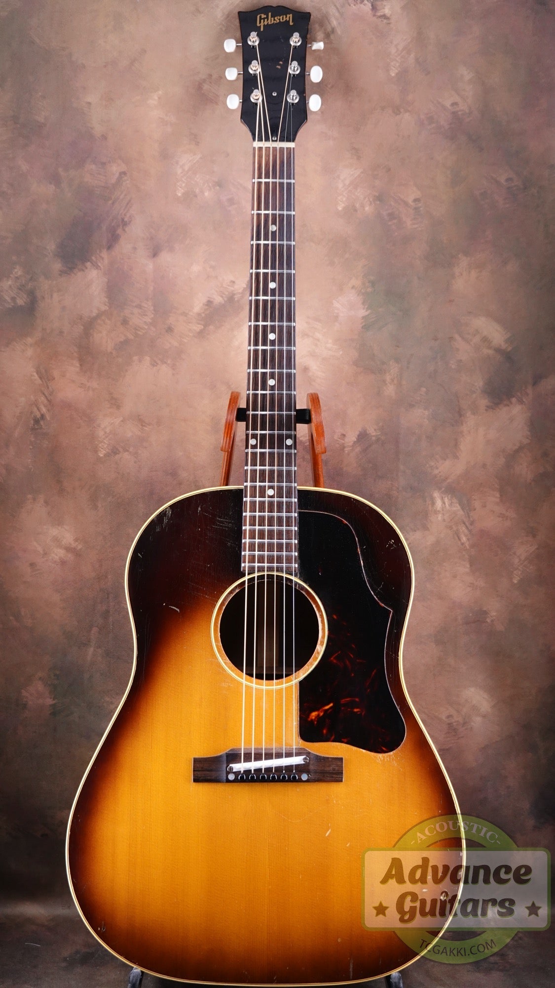アコースティックギターギブソン J–45 - アコースティックギター