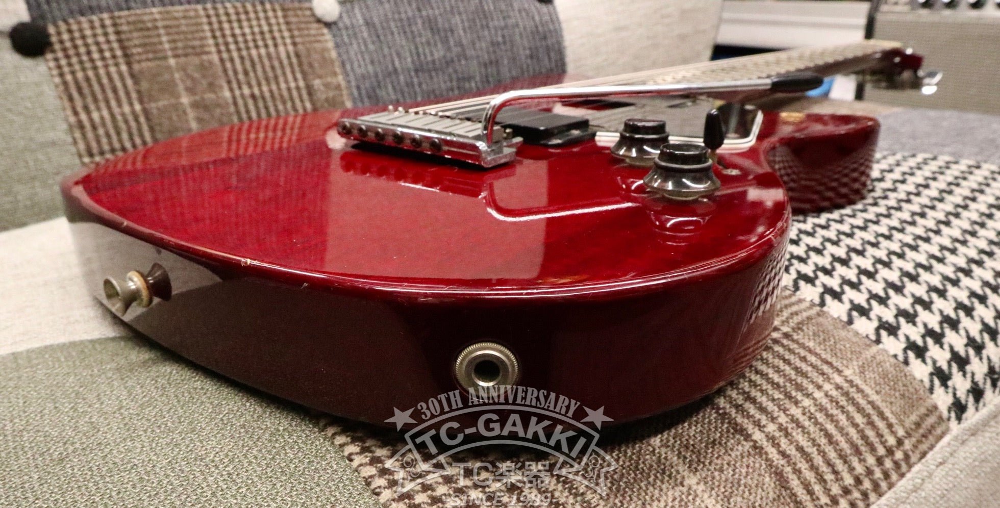 【即納大特価】Heart Field ギター RED 現状品 中古 エレキギター 着払い かんてい局亀有店　3038 その他