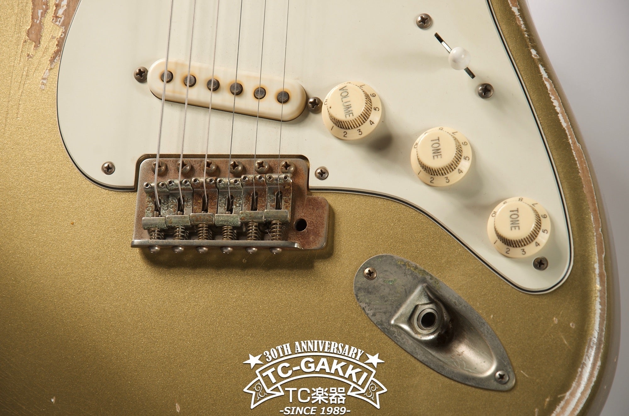 Dover SSS Aztec Gold