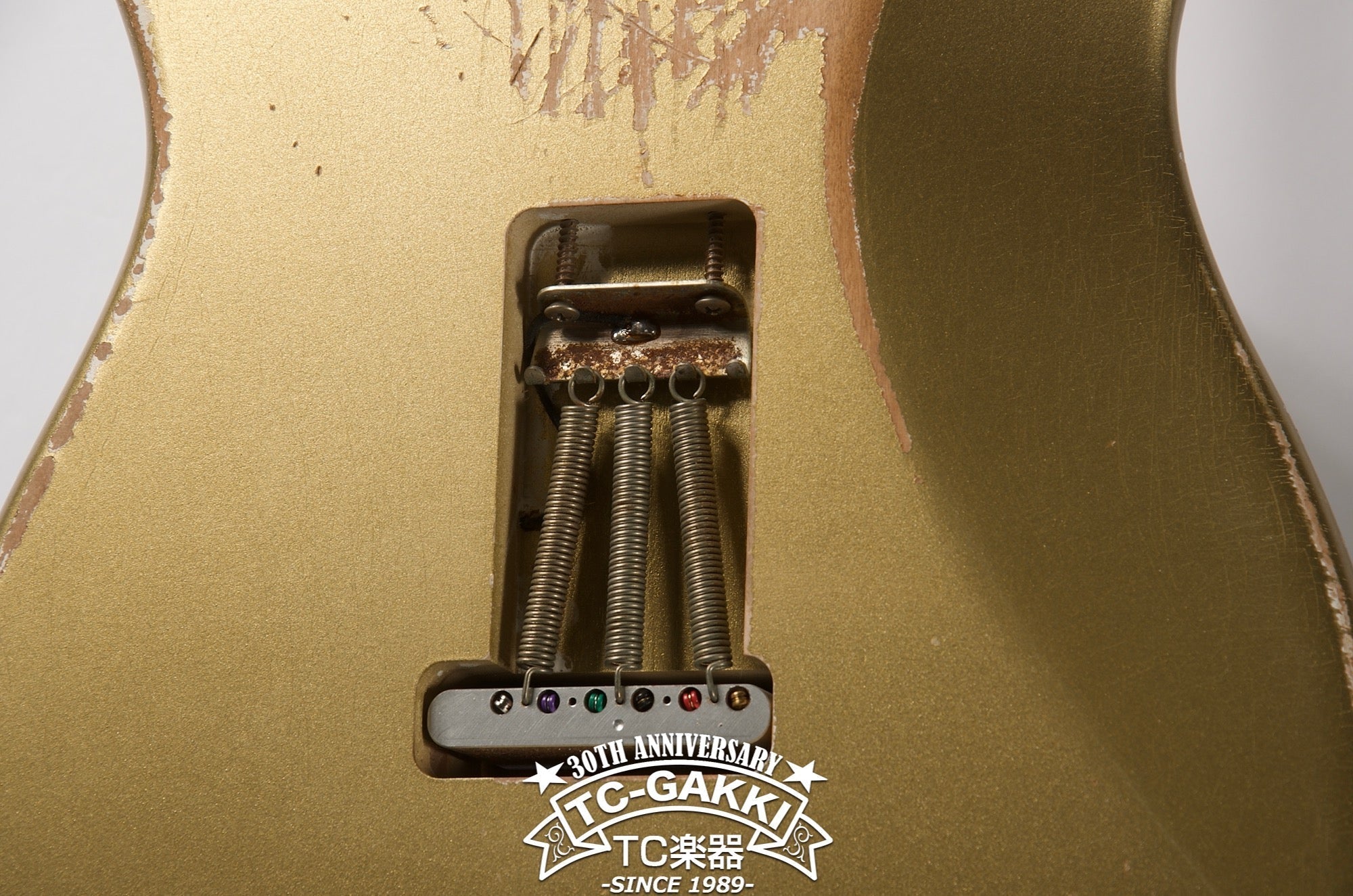 Dover SSS Aztec Gold