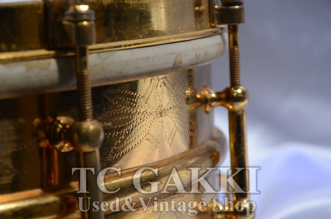Ludwig Engraved gold-plated snare Drum - TC楽器 - TCGAKKI
